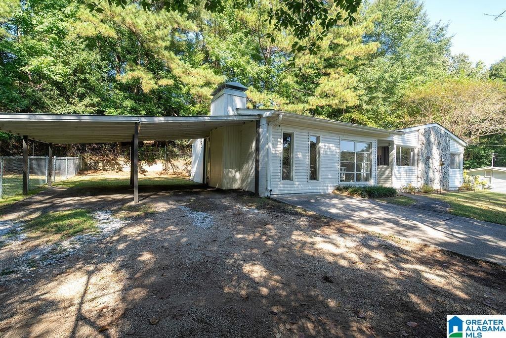 3200 CHAPEL HILL COURT
