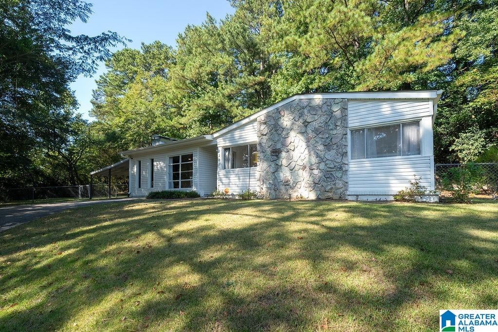 3200 CHAPEL HILL COURT