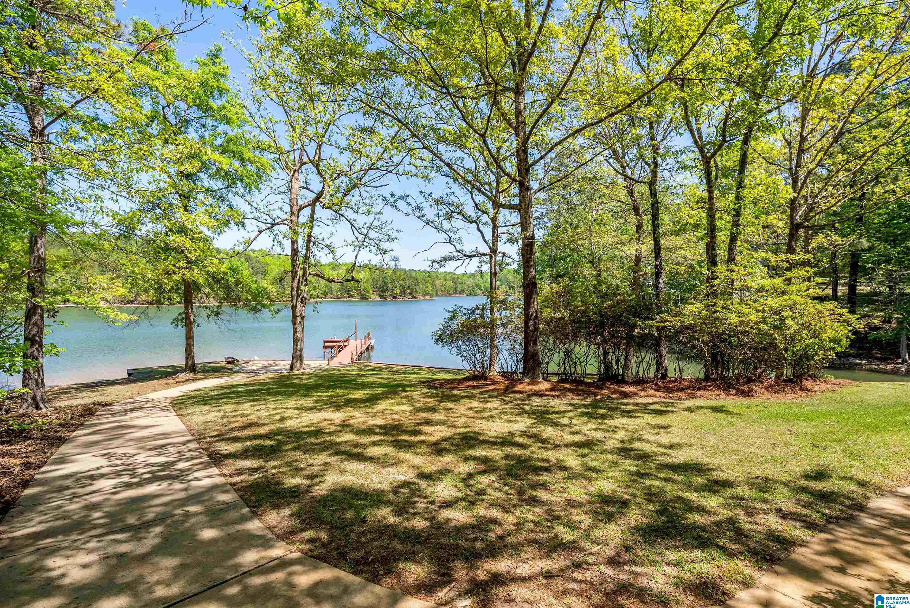 529 WINDERMERE PARKWAY W