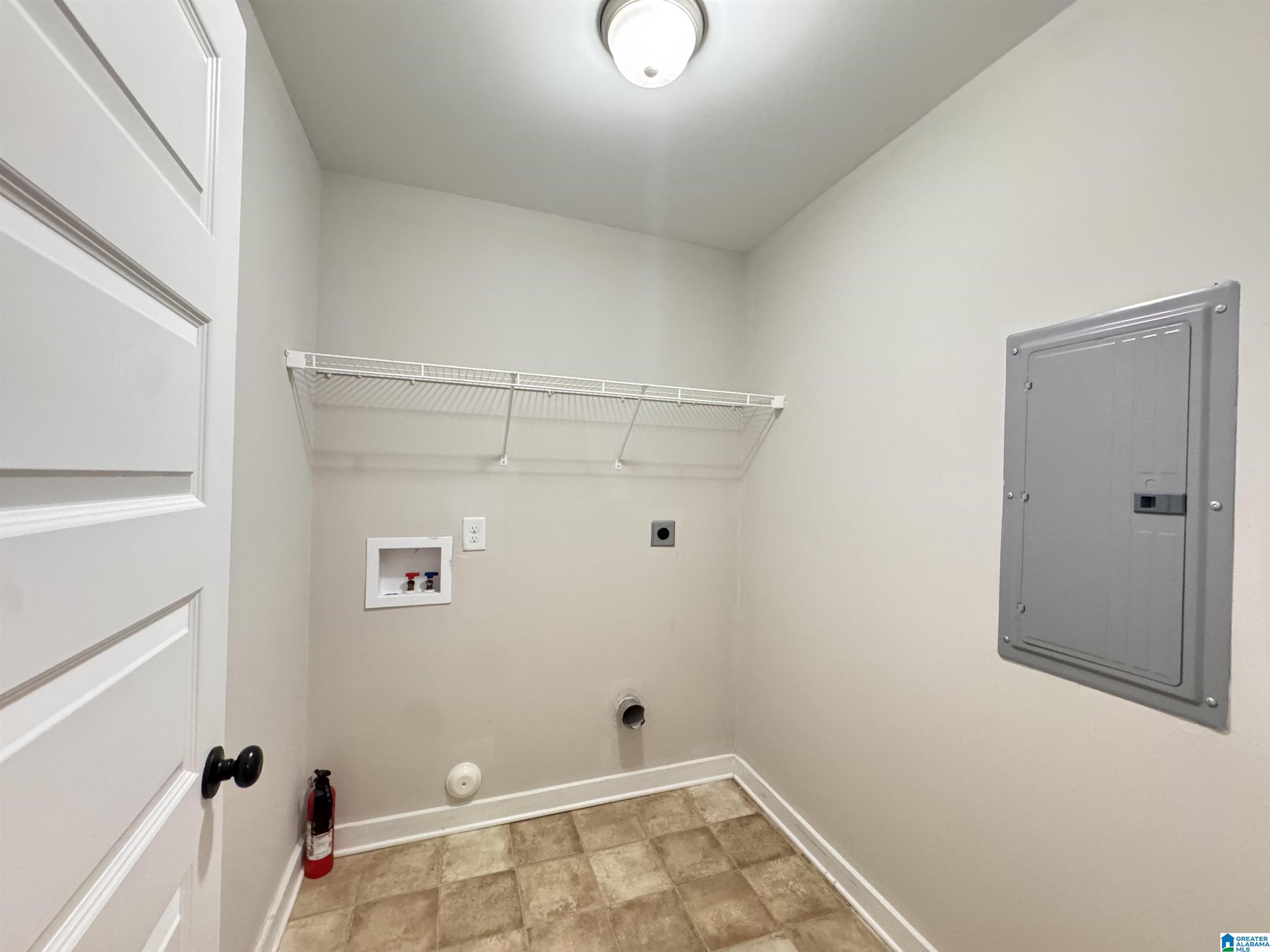 572 KINCAID COVE LANE