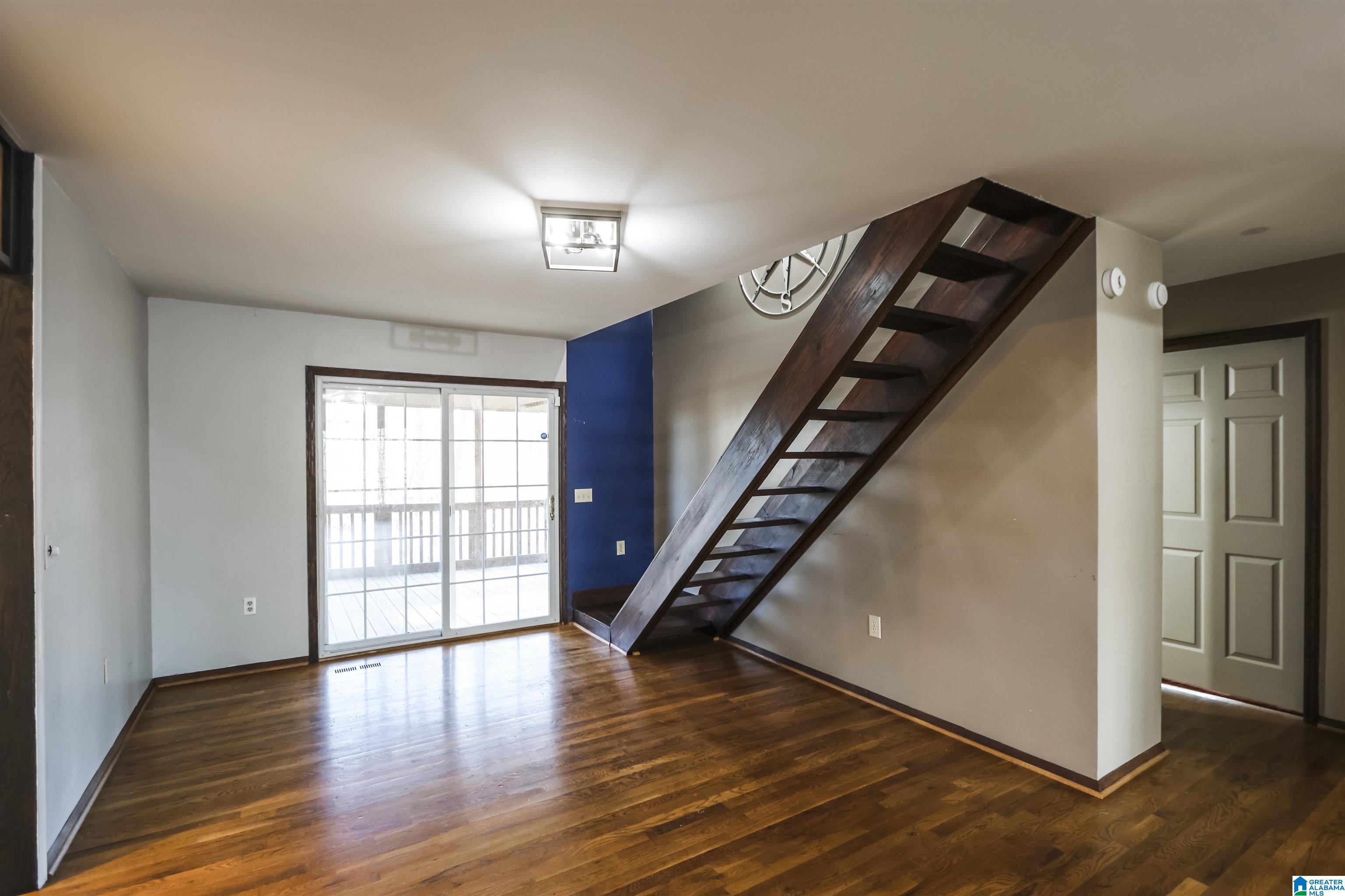 156 HILLABEE OUTBACK