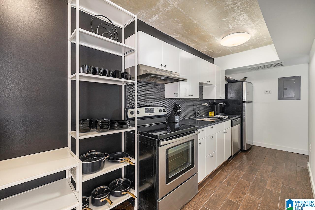2990 RHODES CIRCLE S 108
