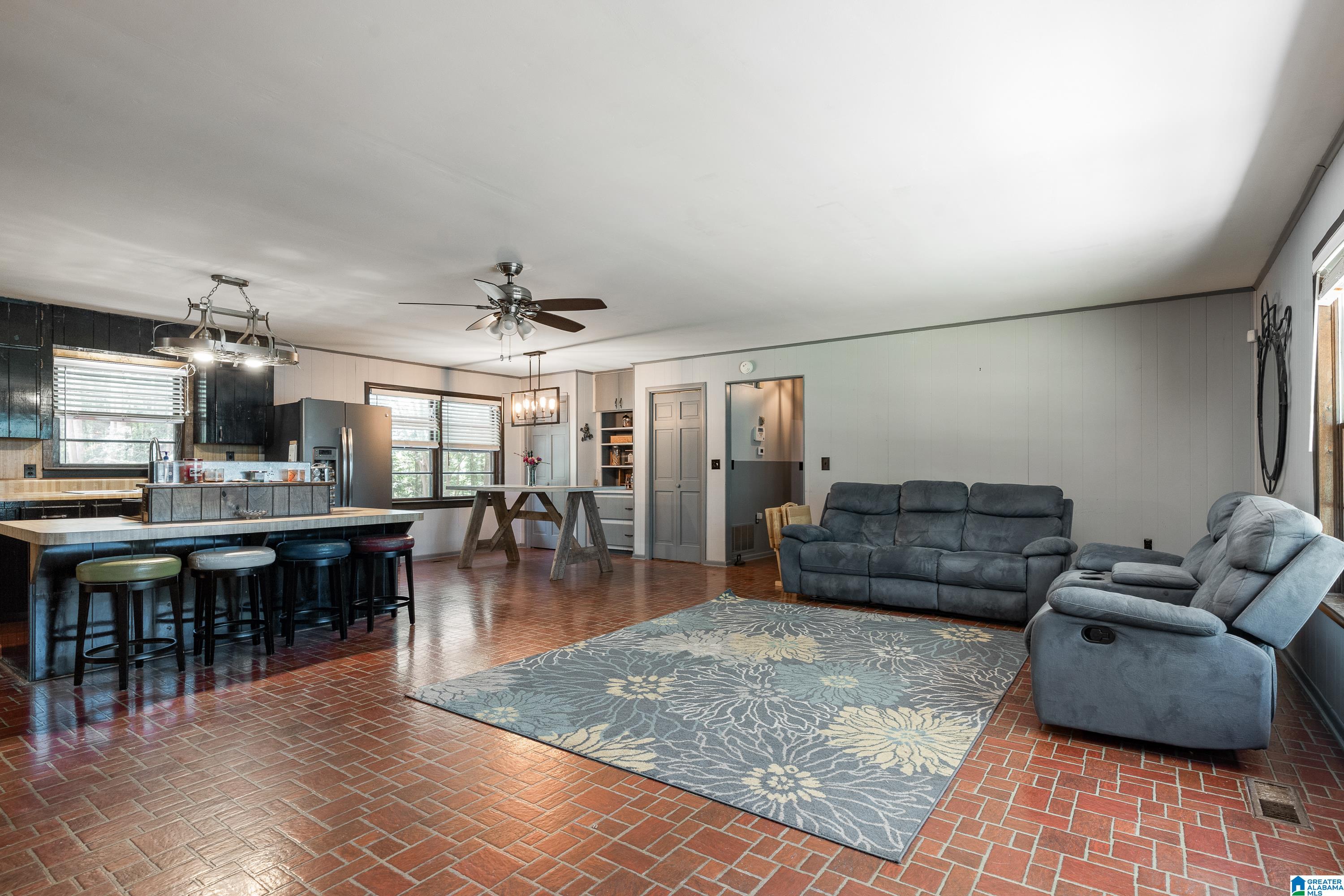 7339 MORRIS LANE
