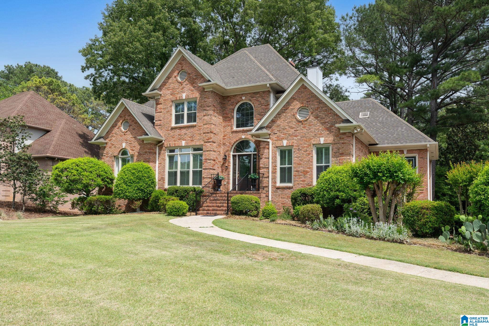 3825 KINROSS DRIVE