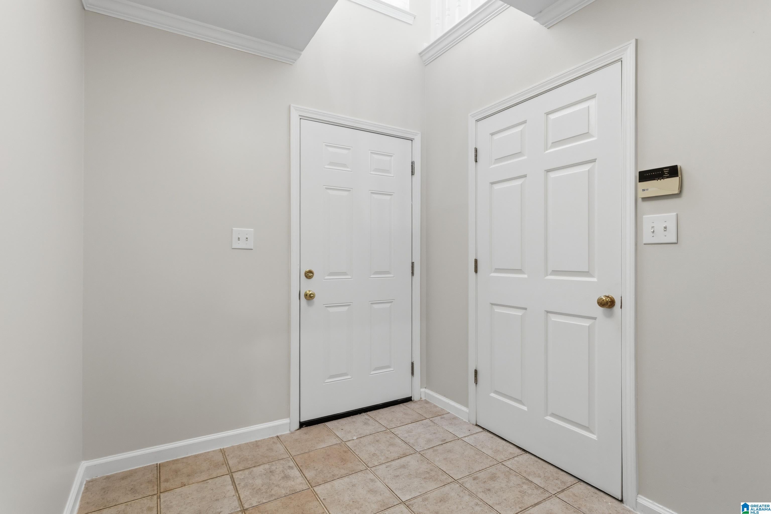 207 MEADOW CROFT CIRCLE