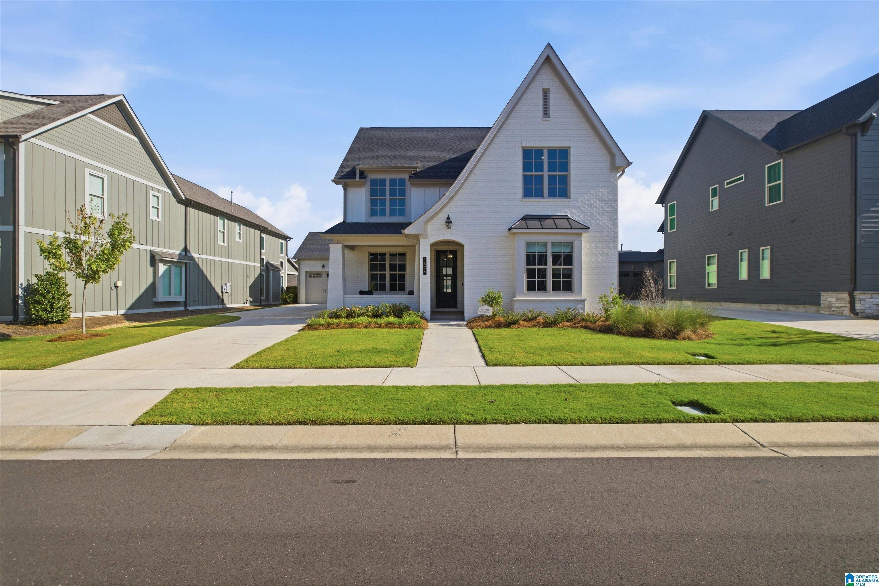1624 SKYE PASS