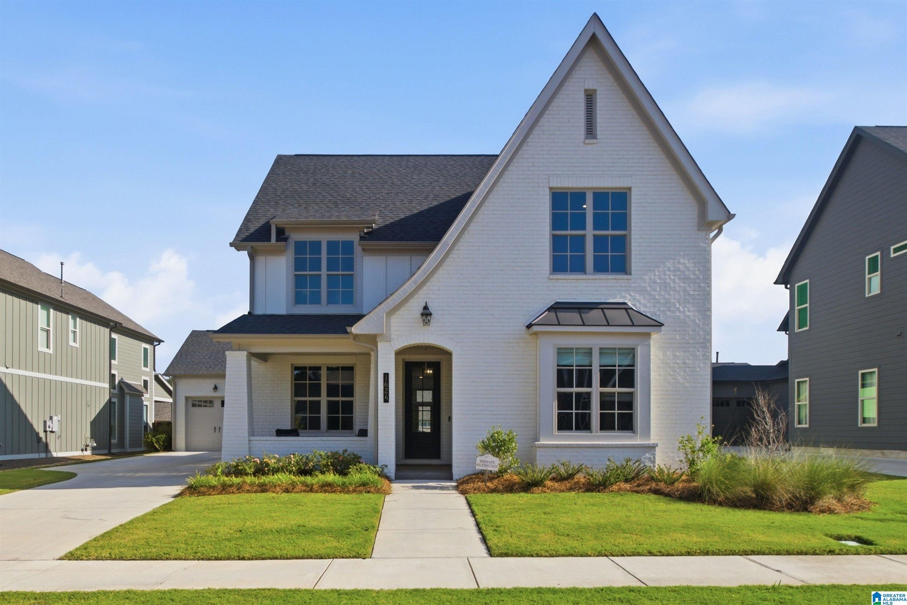 1624 SKYE PASS
