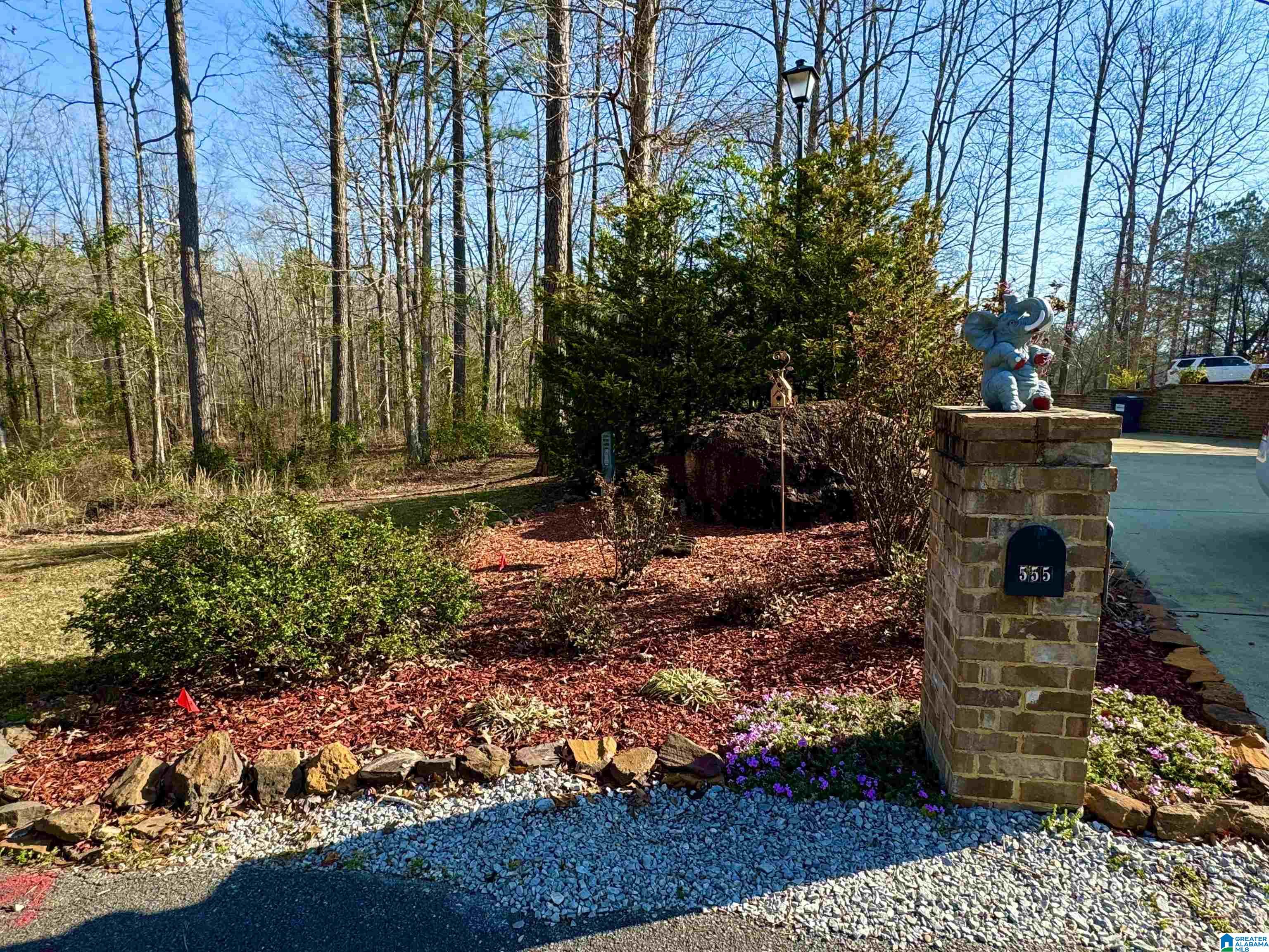 555 FAWN LANE