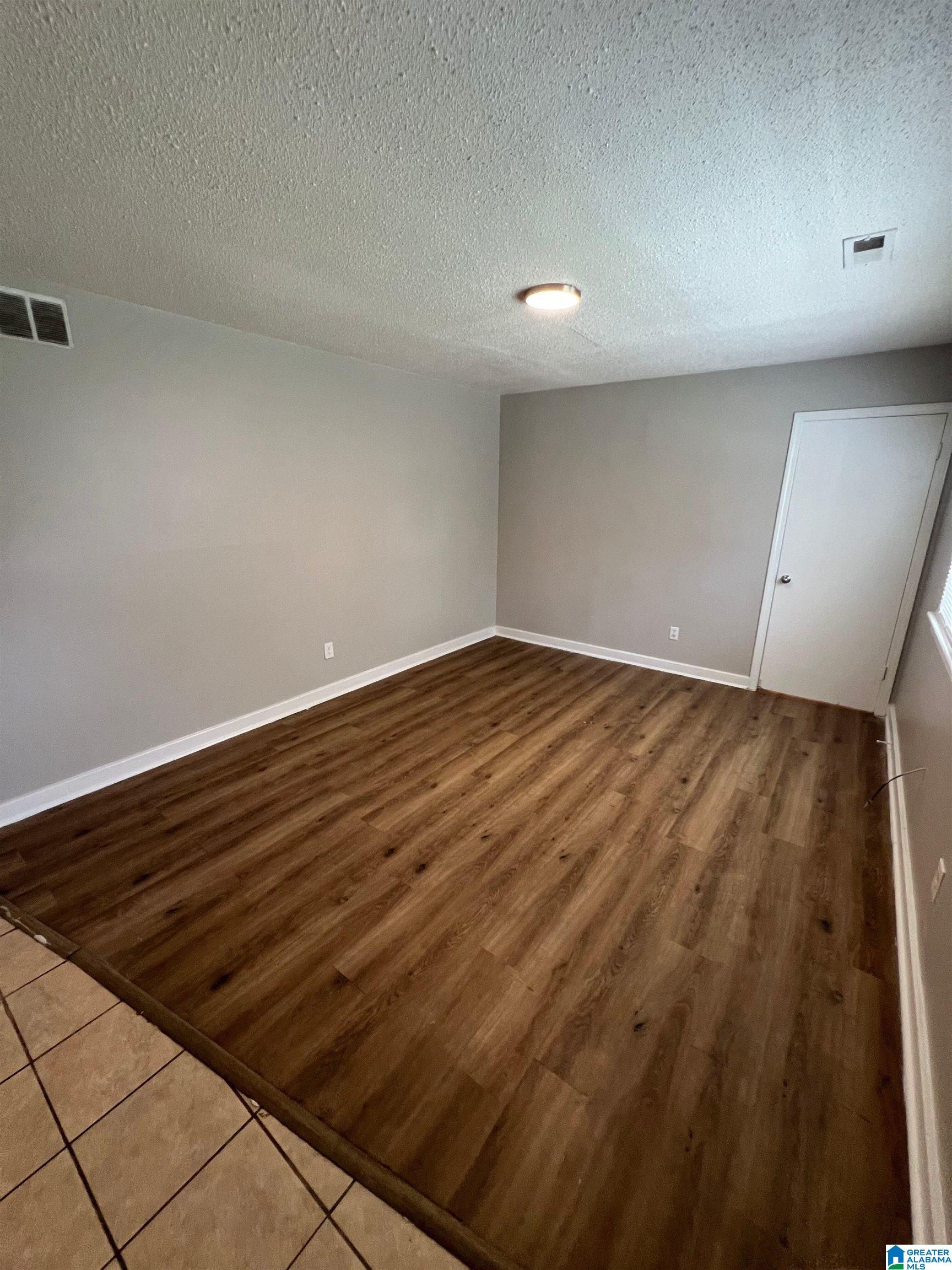 907 GARYWOOD PLACE