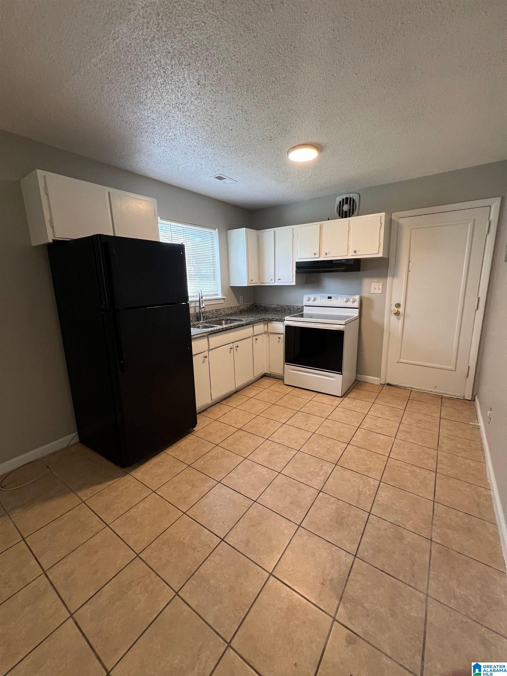 907 GARYWOOD PLACE