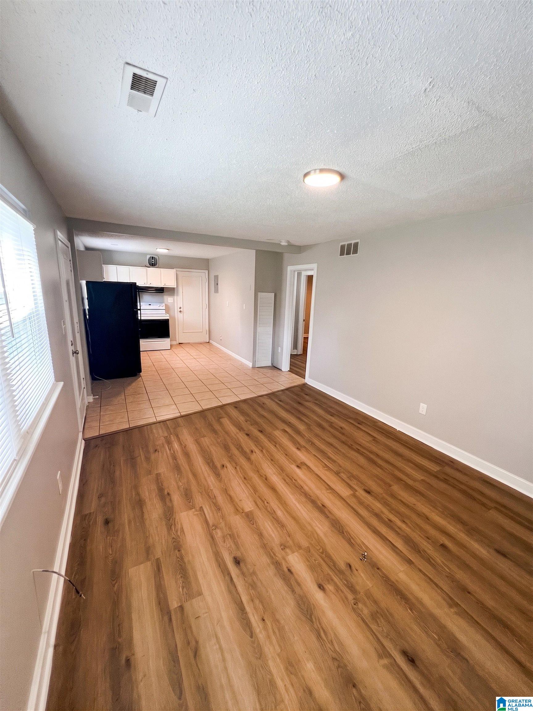 907 GARYWOOD PLACE