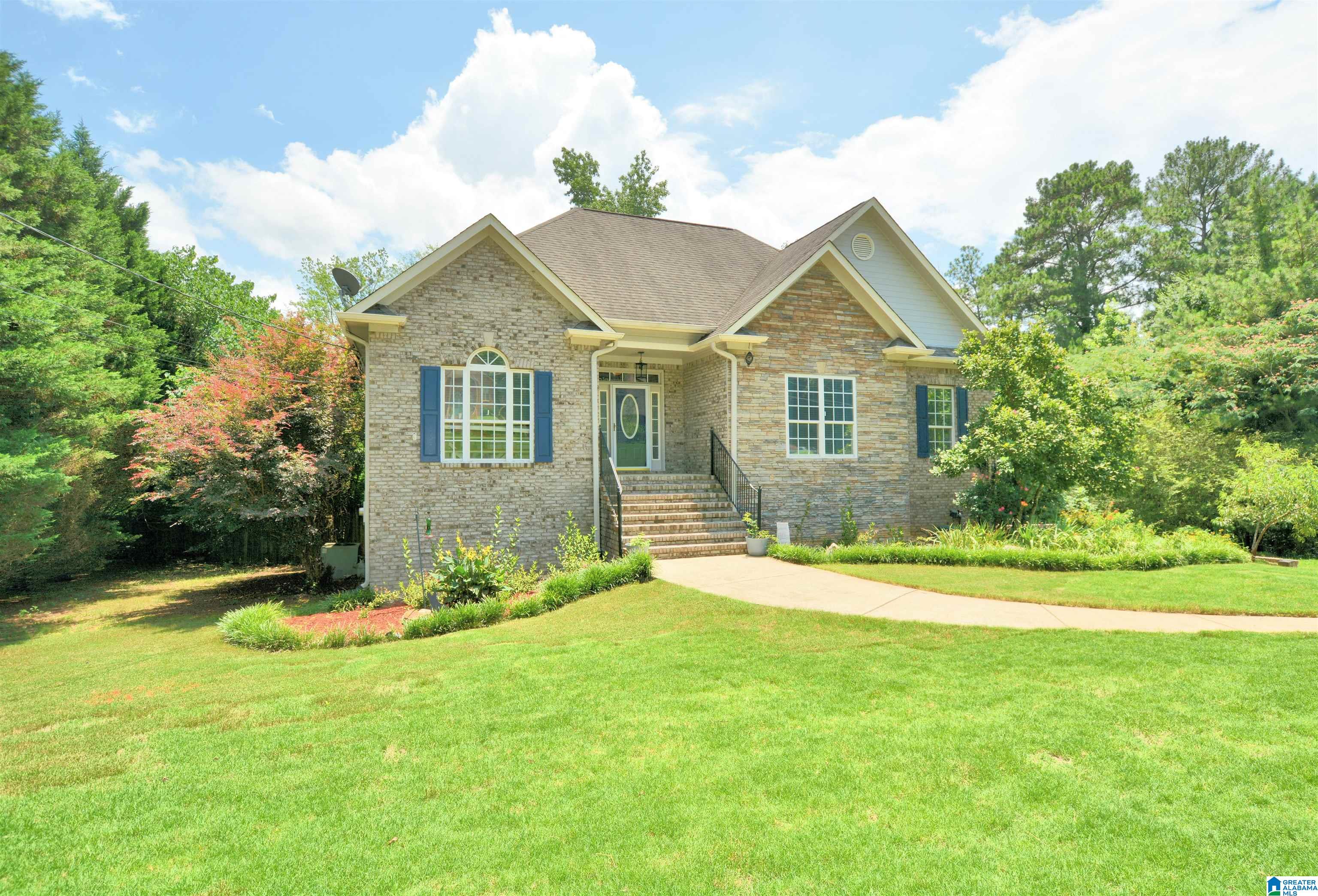 Photo 1 of 49 — 120 LANDALE DRIVE, CHELSEA, AL 35147