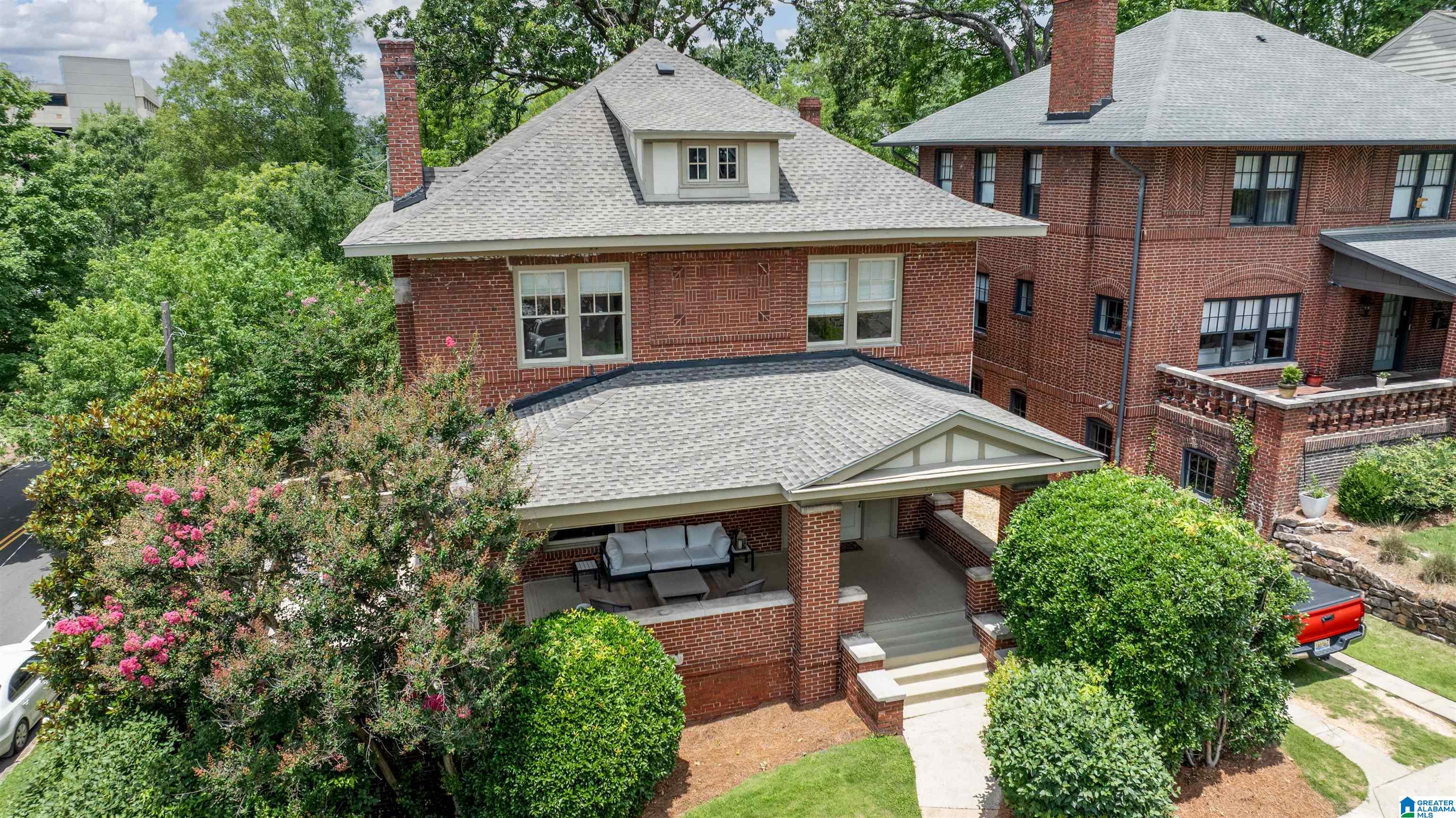 2800 10TH COURT S