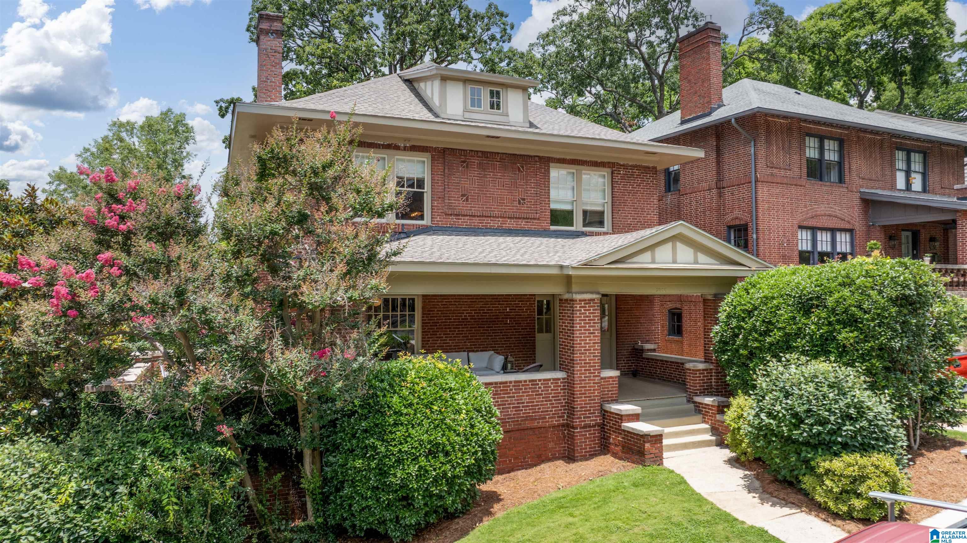 2800 10TH COURT S
