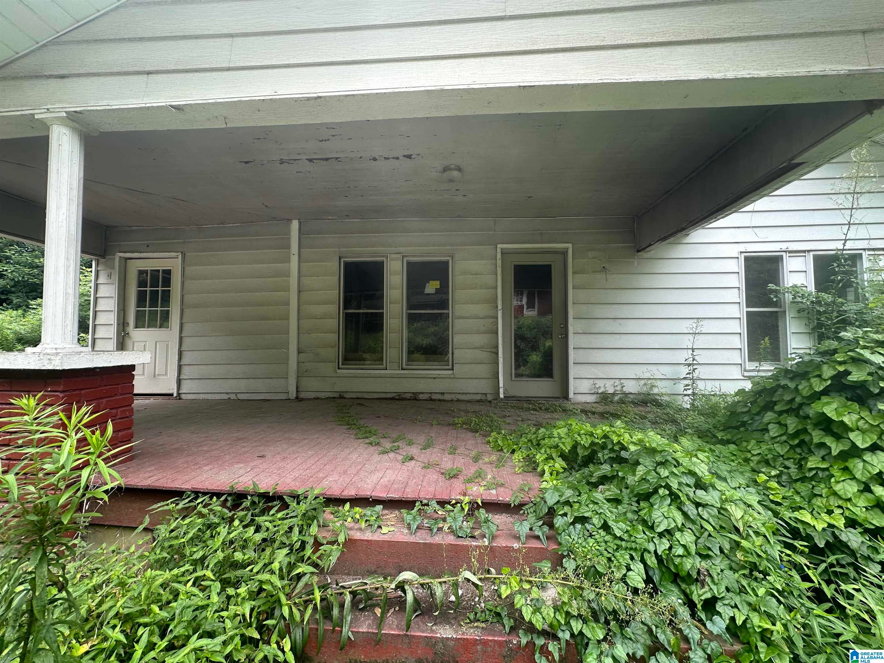 275 COMMERCE AVENUE - Photo 2