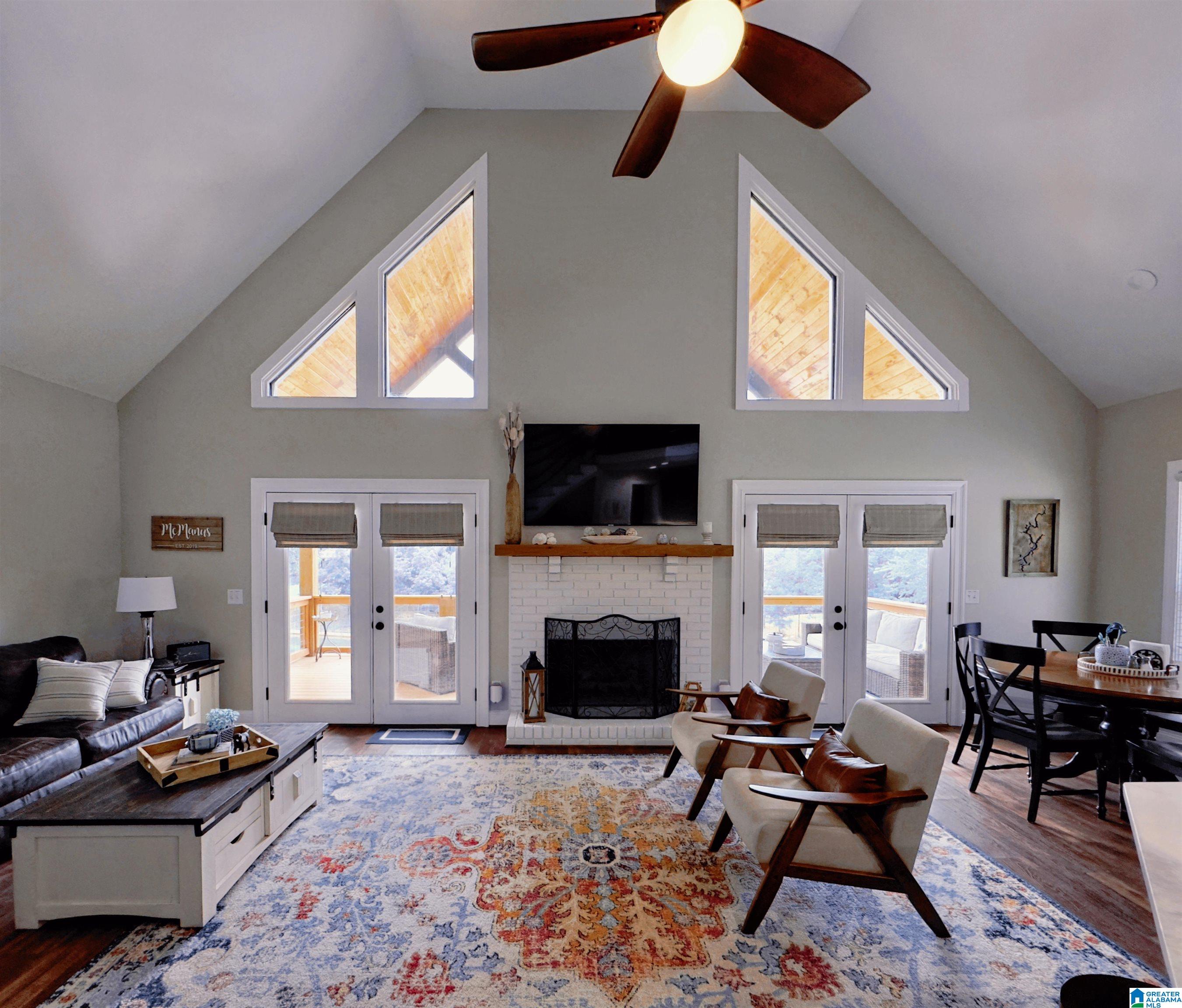 338 RIDGE LANE