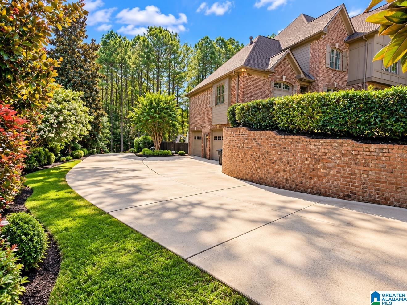 1074 DUNSMORE DRIVE