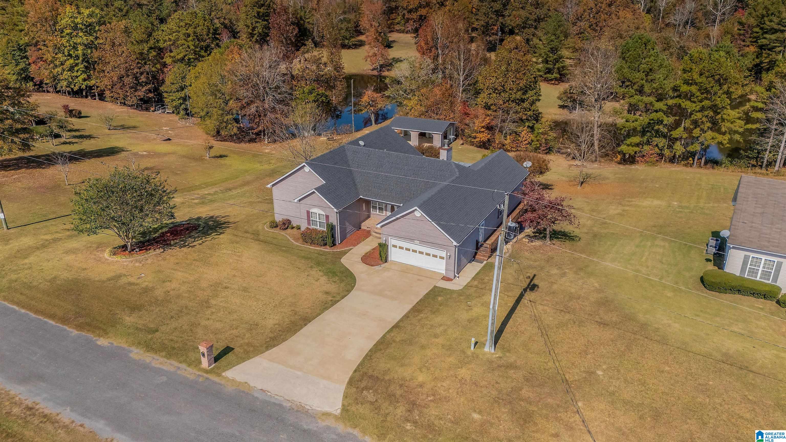 270 SOUTHERN LAKES DRIVE - Photo 4
