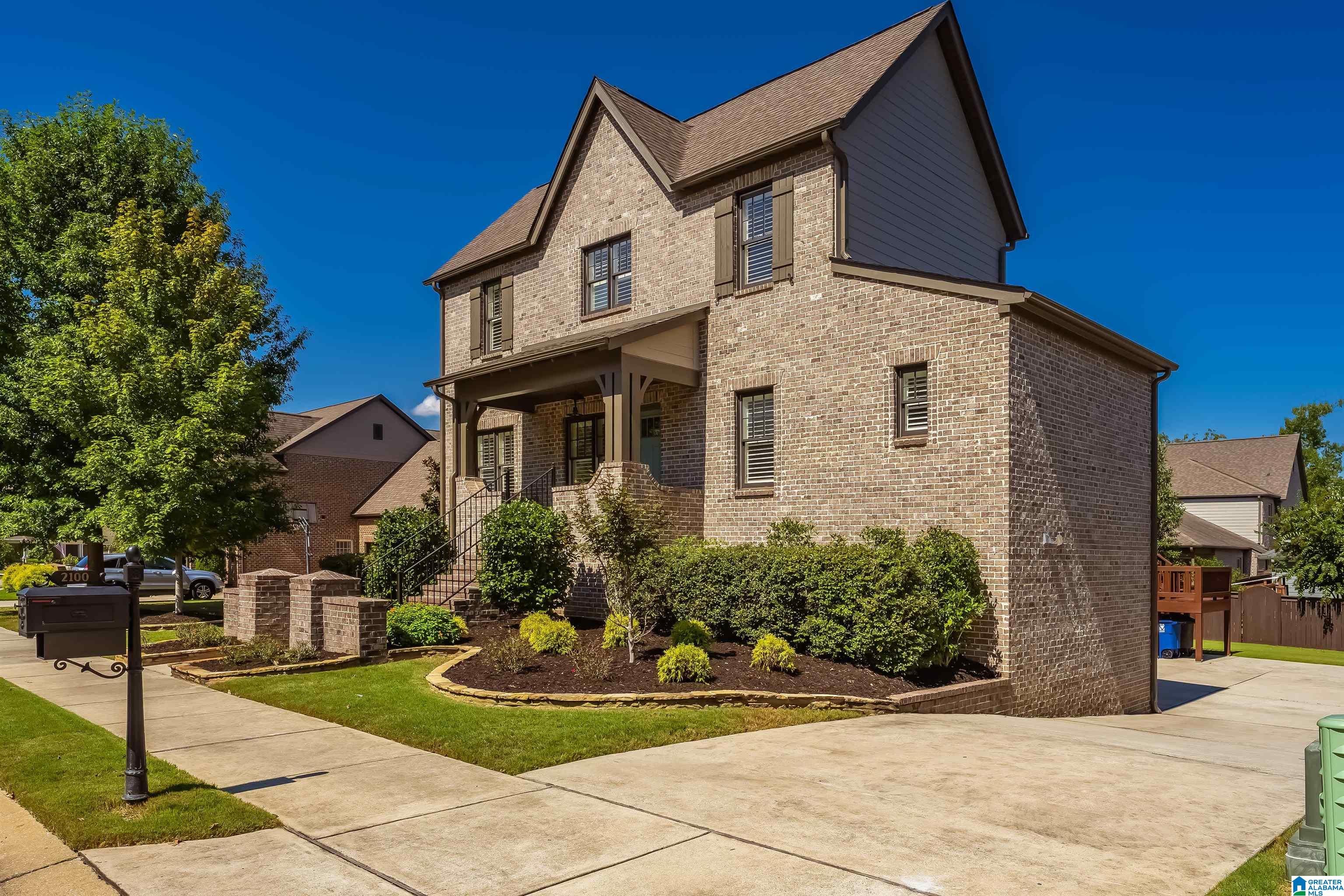 2100 KIRKMAN DRIVE