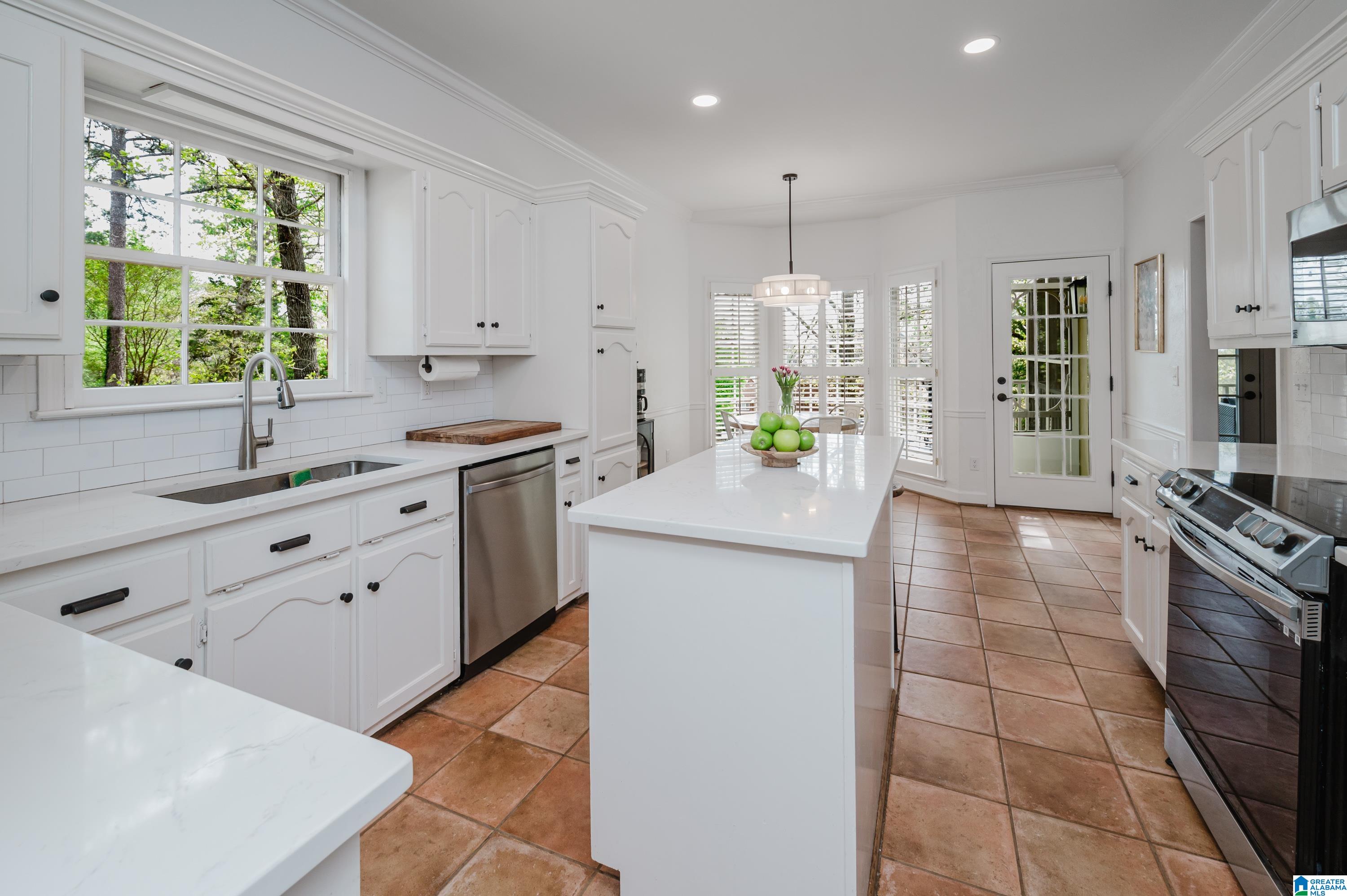 1589 SOUTHPOINTE DRIVE