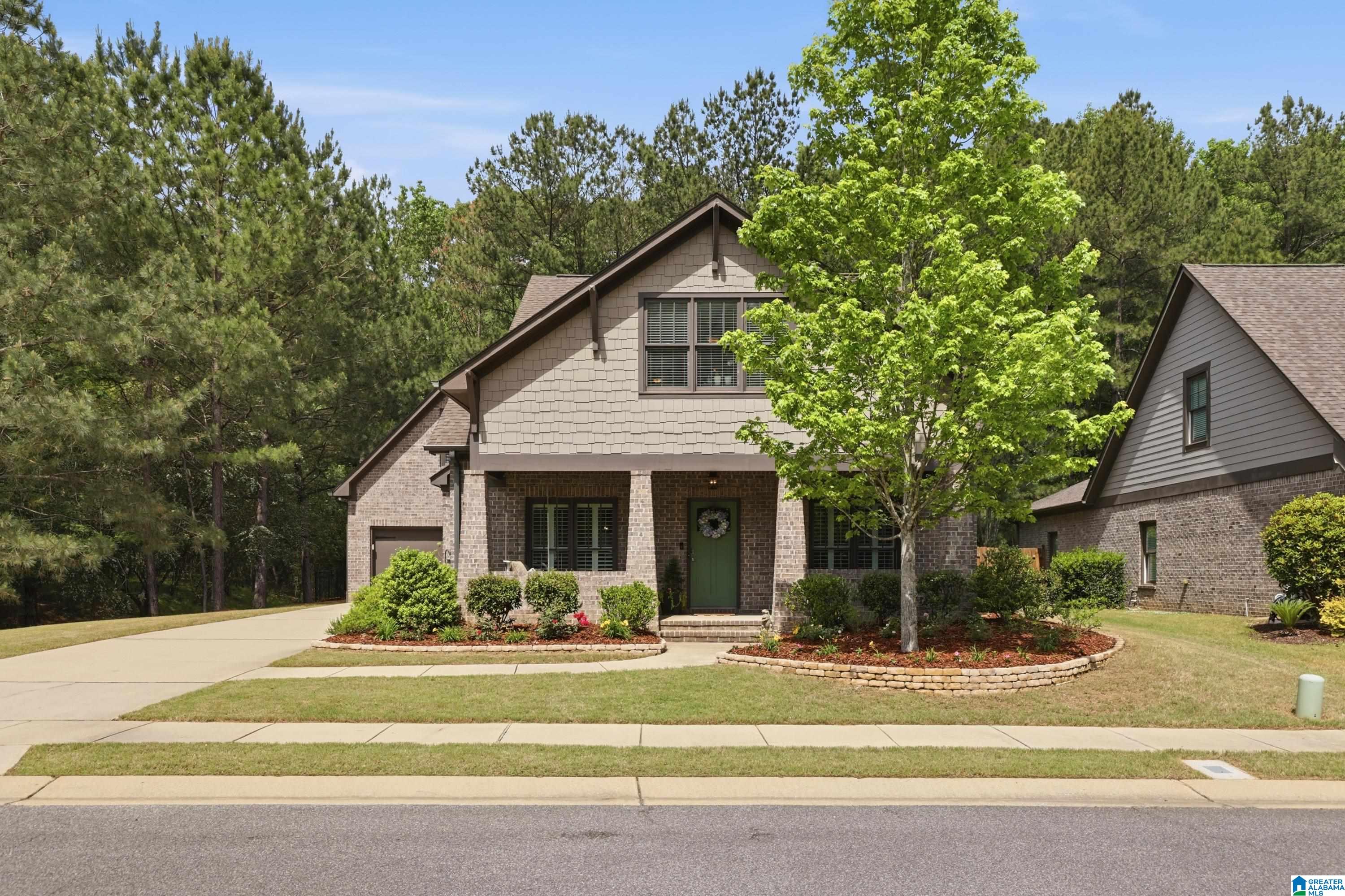 1665 CREEKSIDE DRIVE