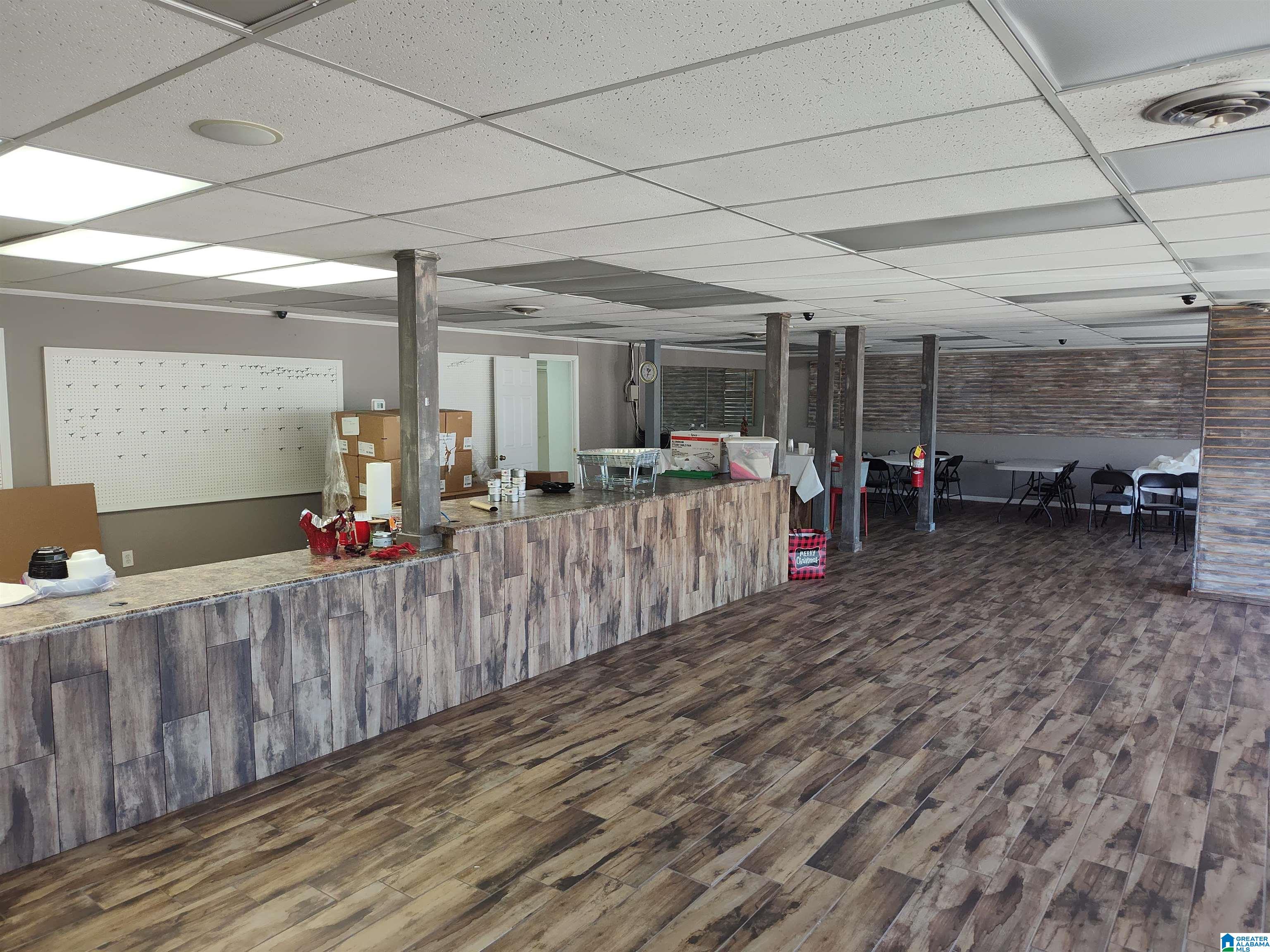 407 W FORT WILLIAMS STREET