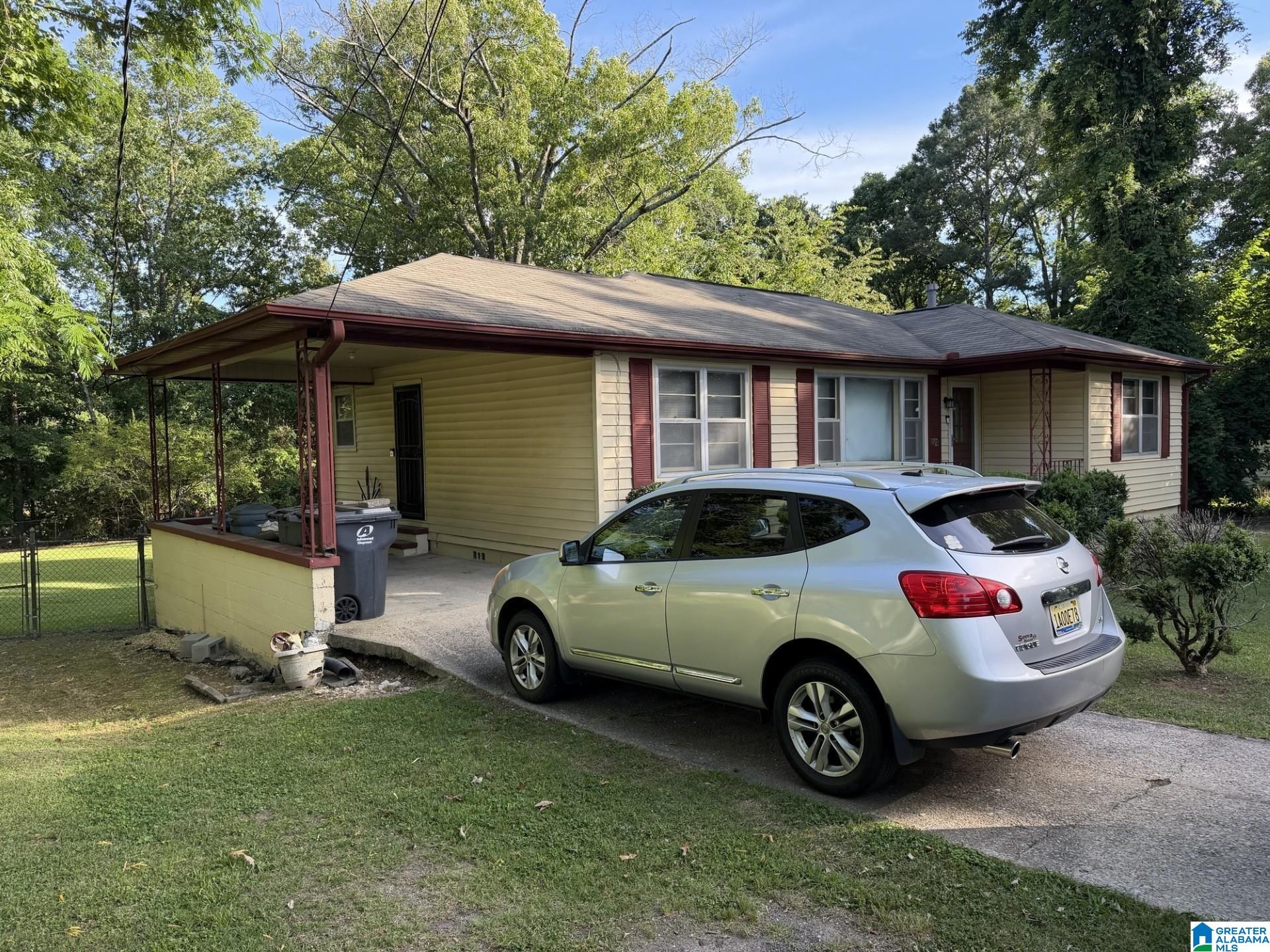 225 MAPLE WAY