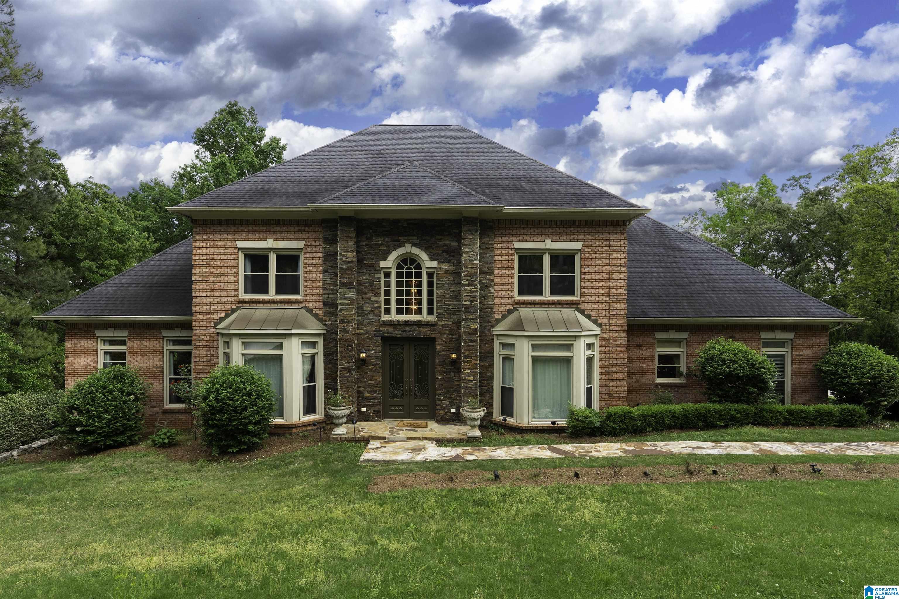 1205 S COVE LANE
