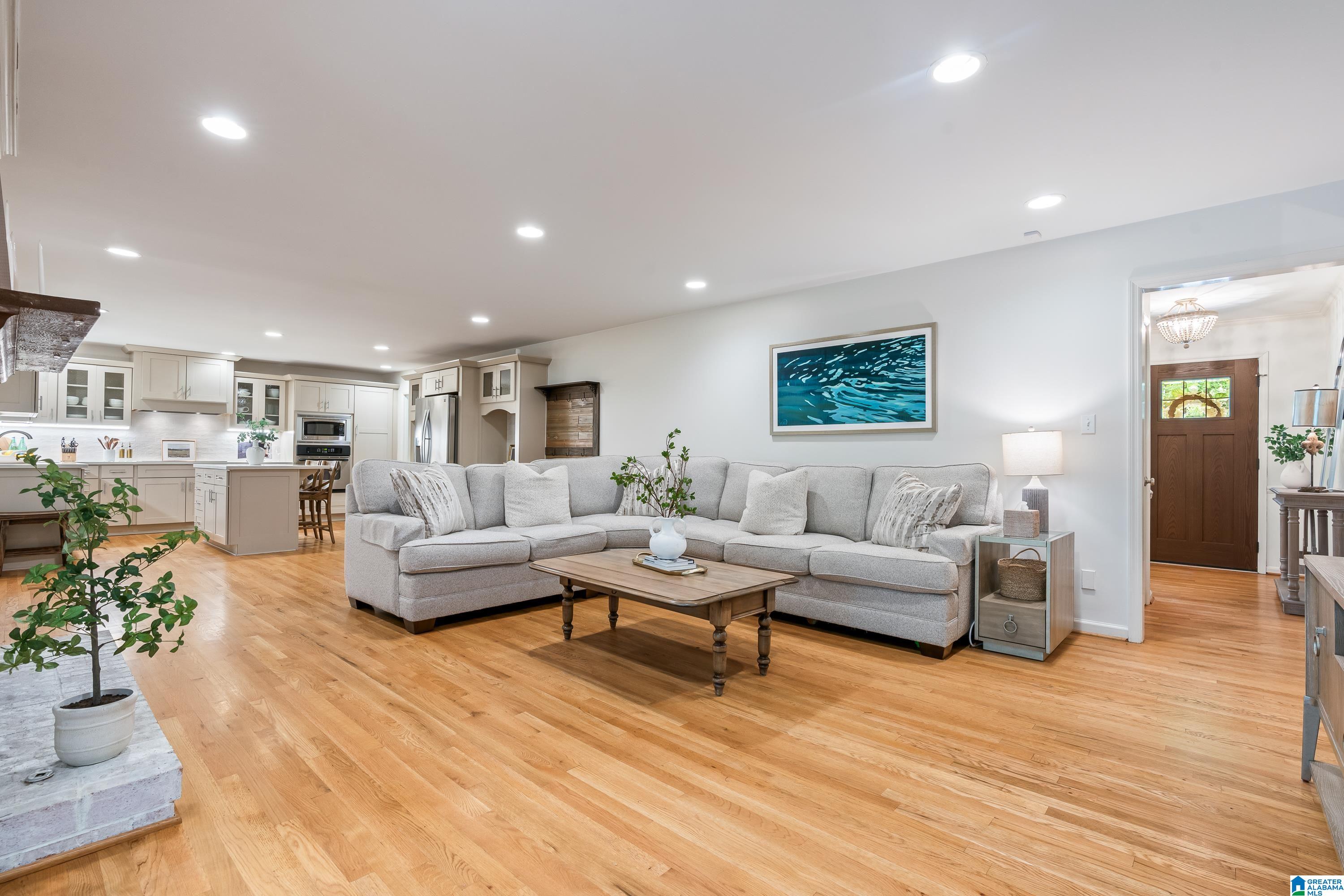 1355 STARCROSS DRIVE
