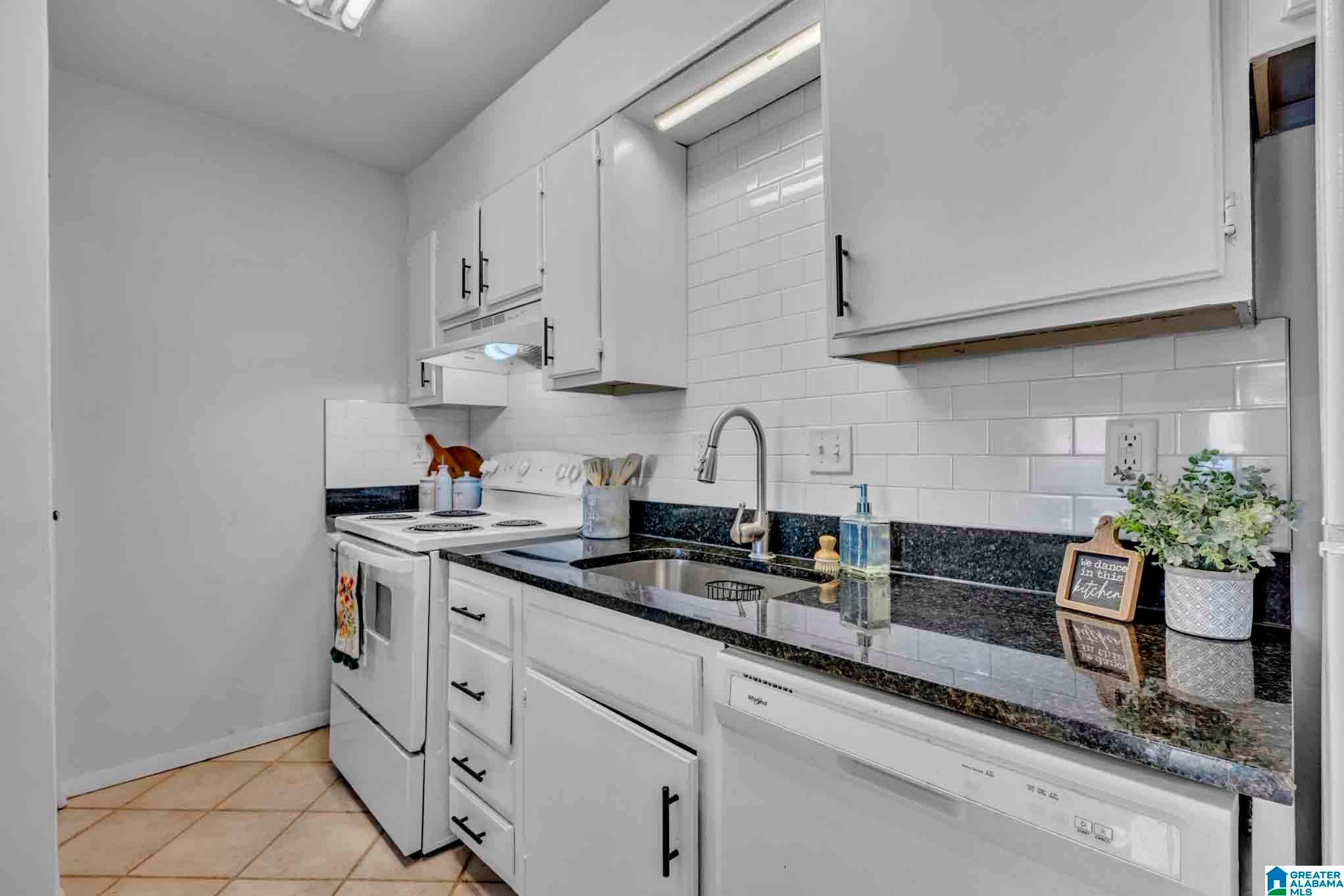 412 SKYVIEW DRIVE A
