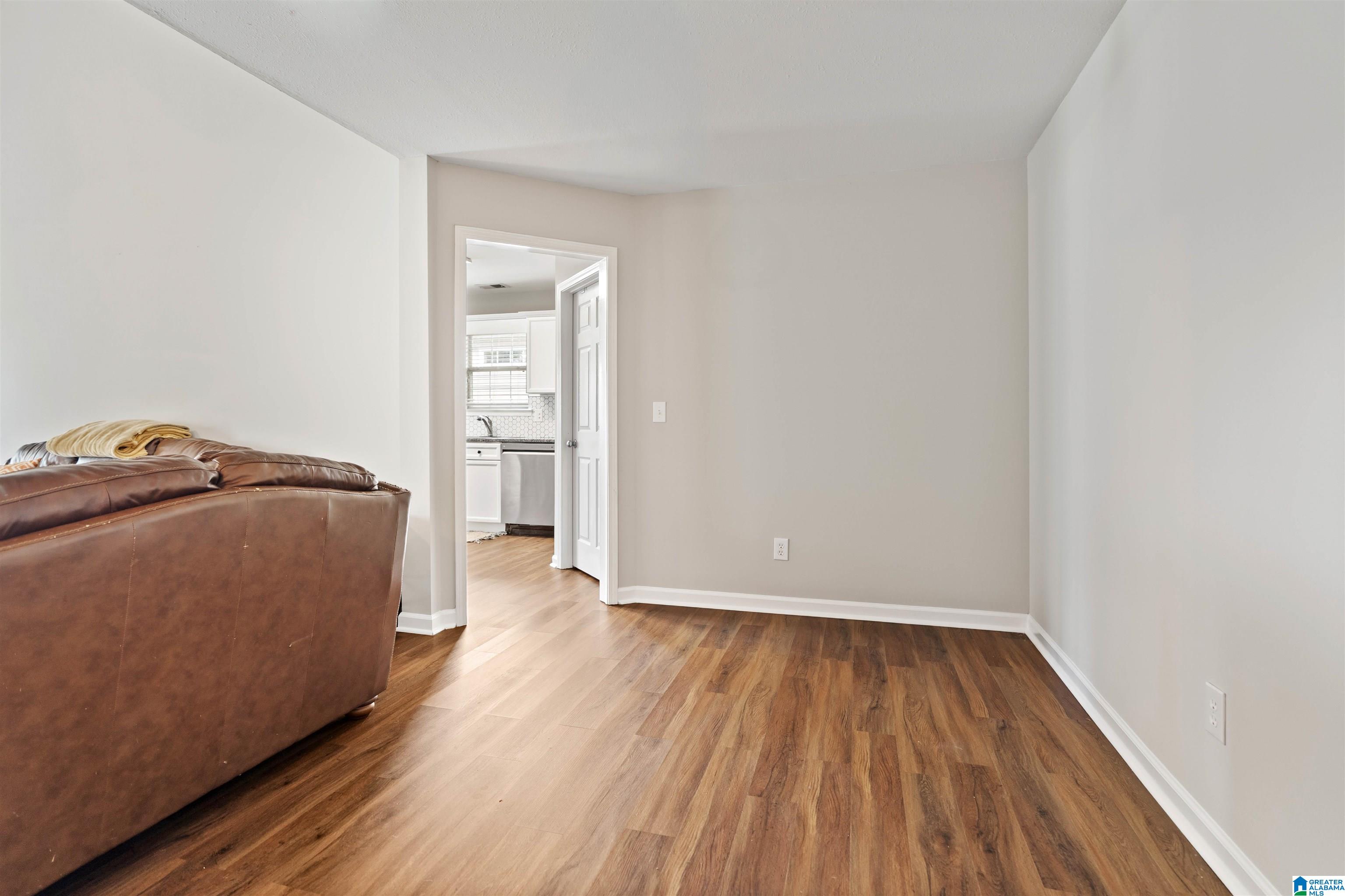 2041 EDGEWOOD DRIVE