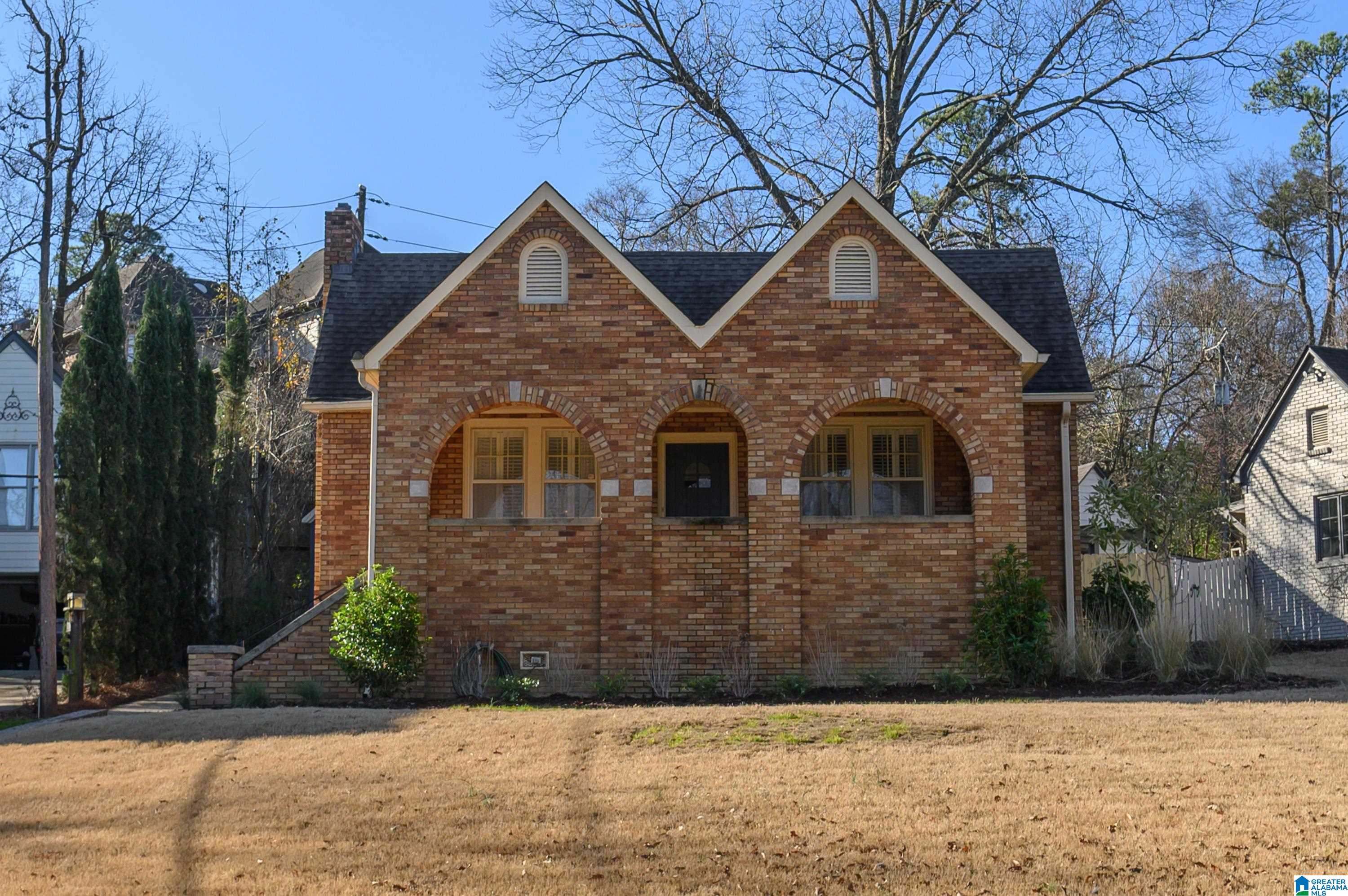 1901 KENSINGTON ROAD