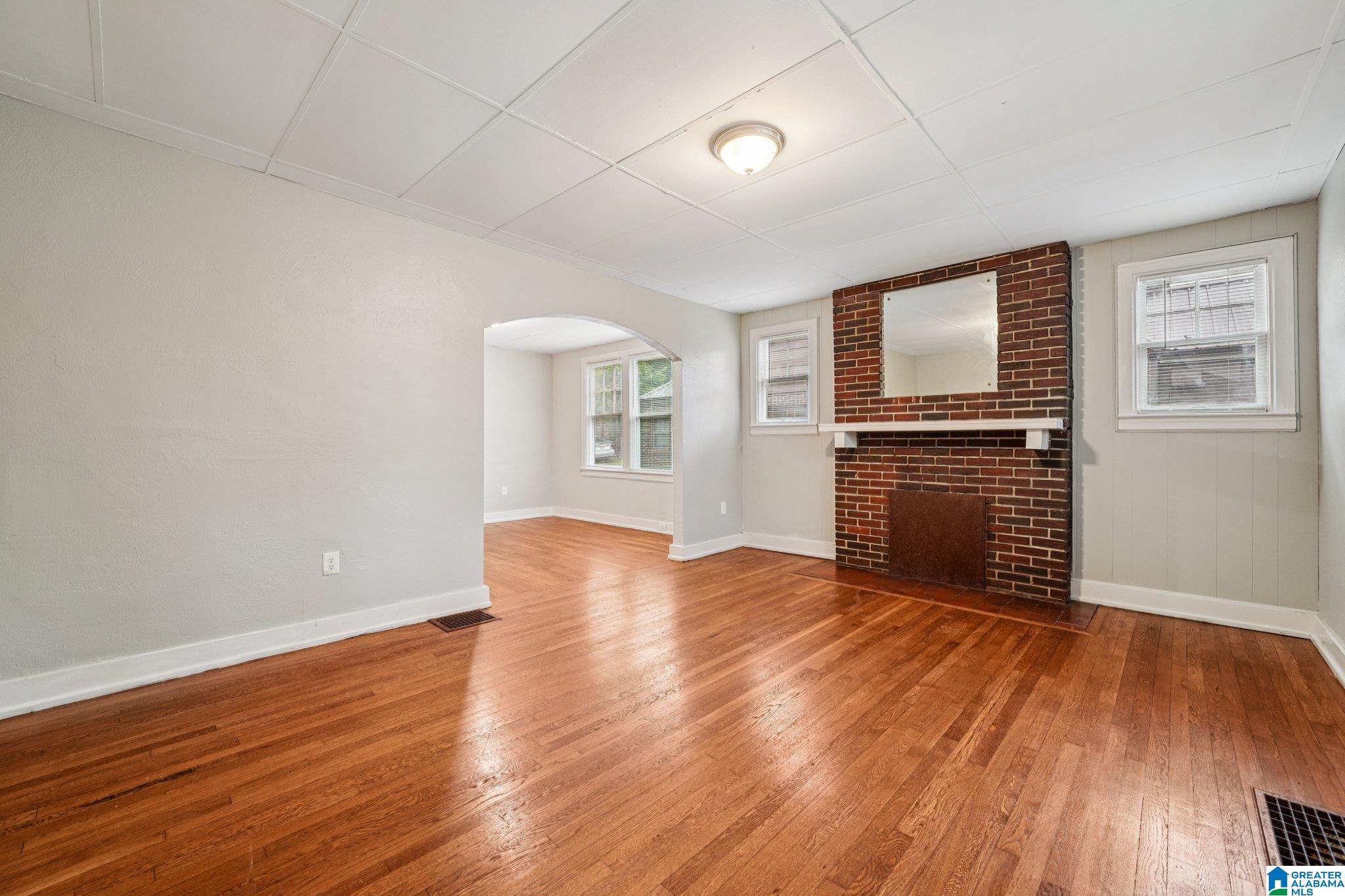 1337 44TH STREET