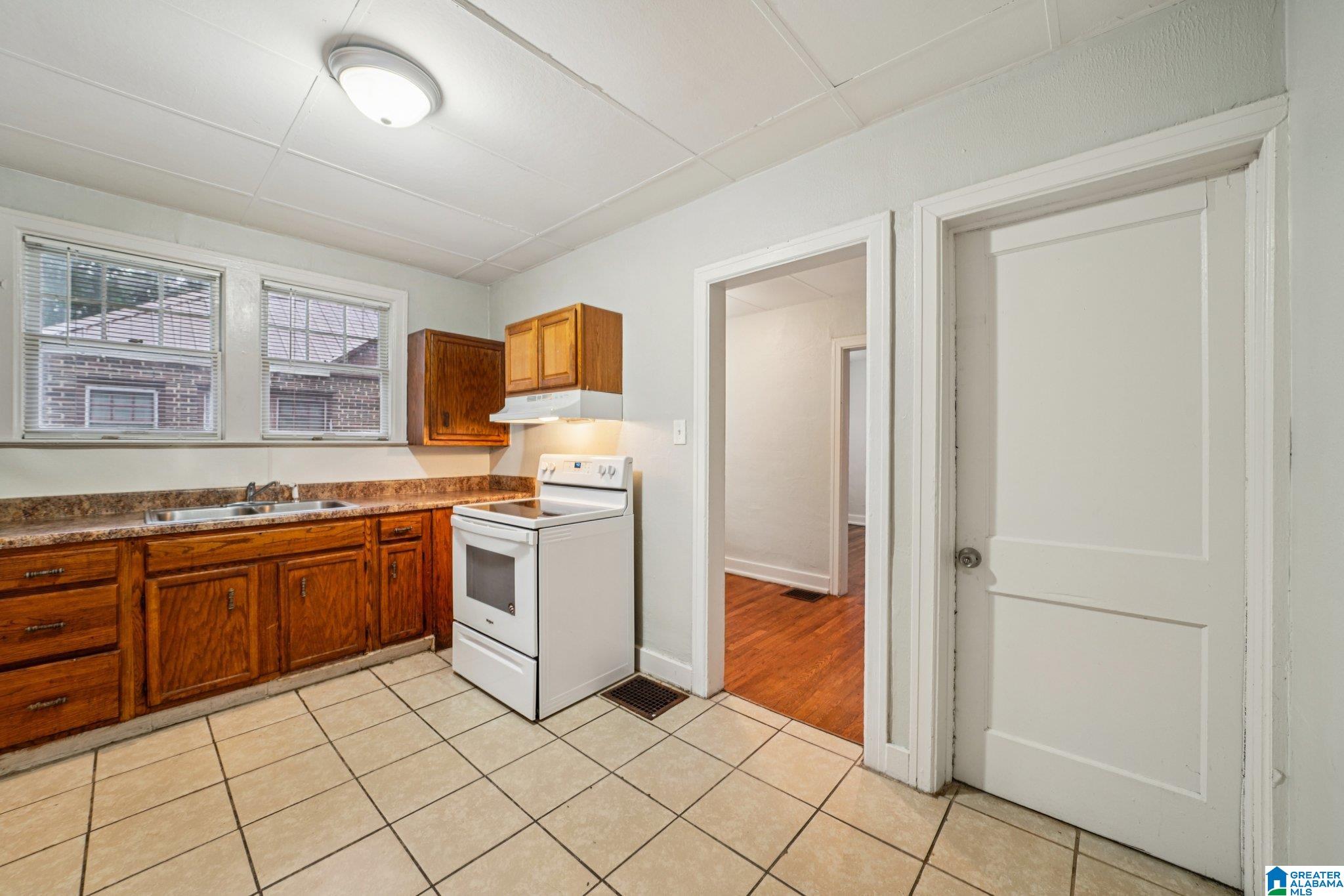 1337 44TH STREET