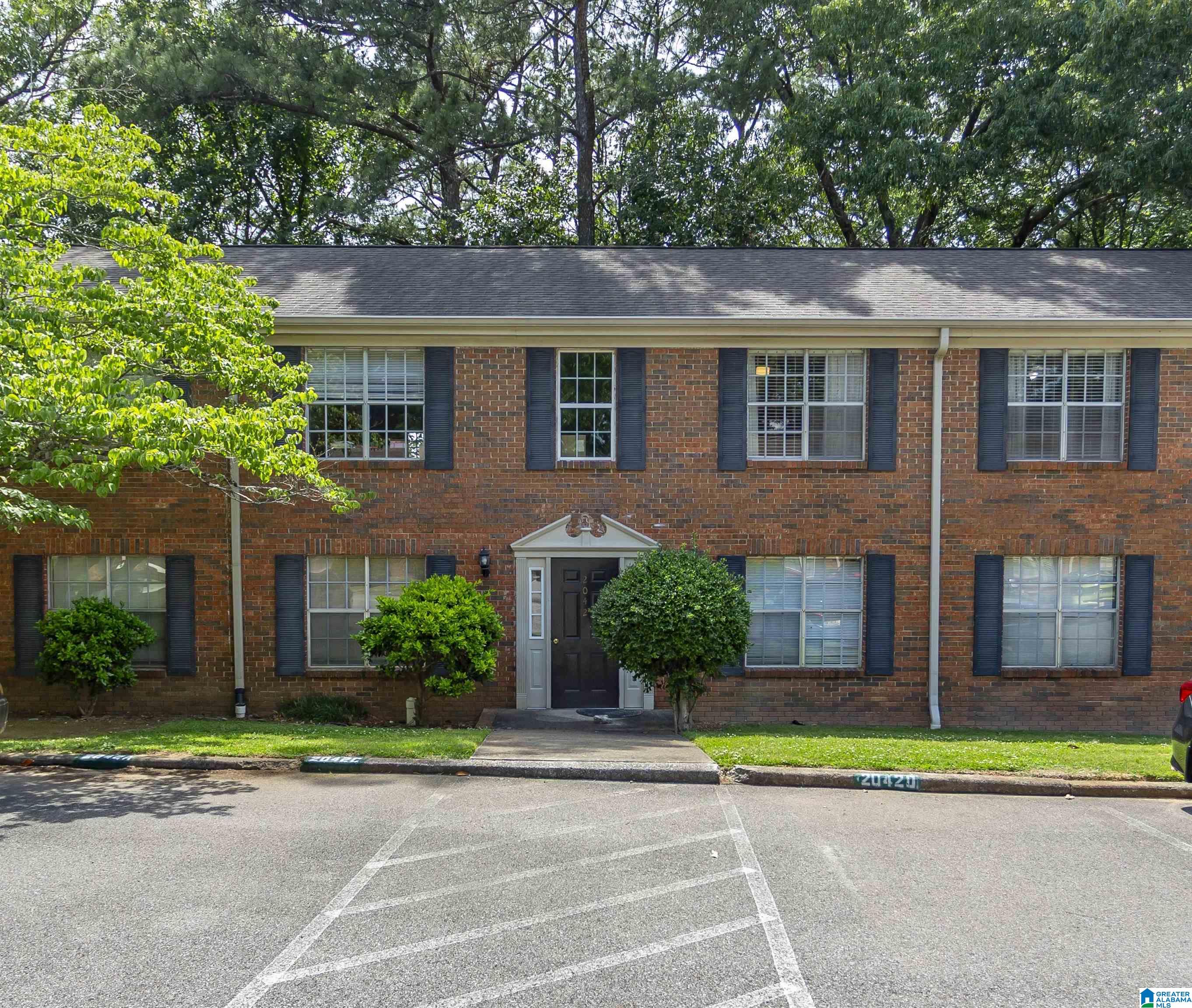 2042 MONTREAT PARKWAY D