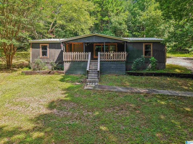 106 HILLSEDGE ROAD S