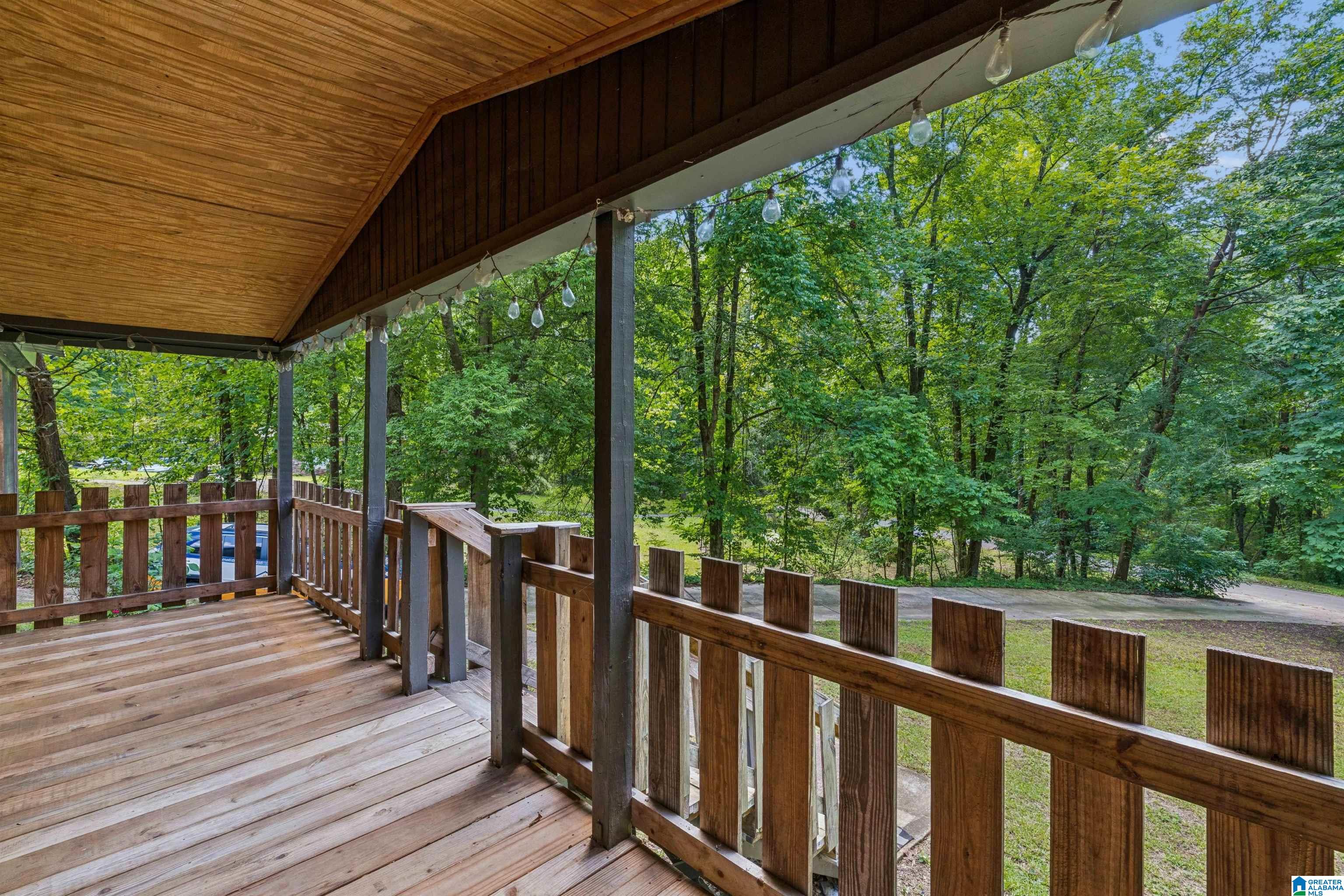 106 HILLSEDGE ROAD S - Photo 4