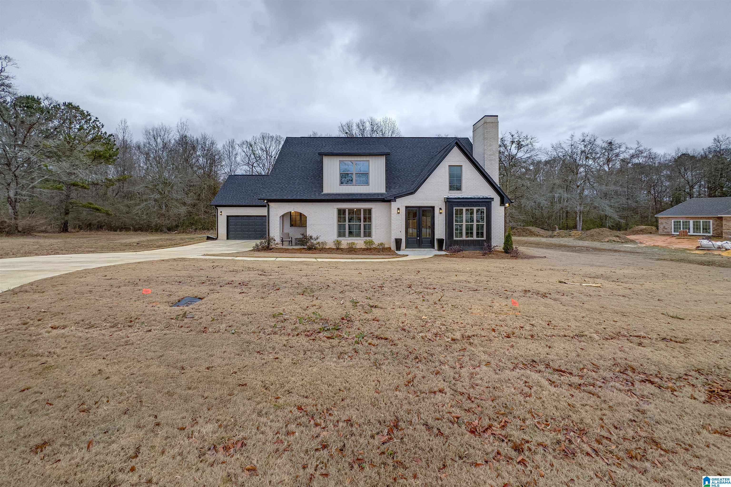 34 CREEKWOOD DRIVE