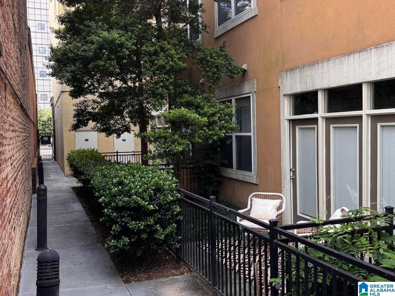 2020 5TH AVENUE S 134