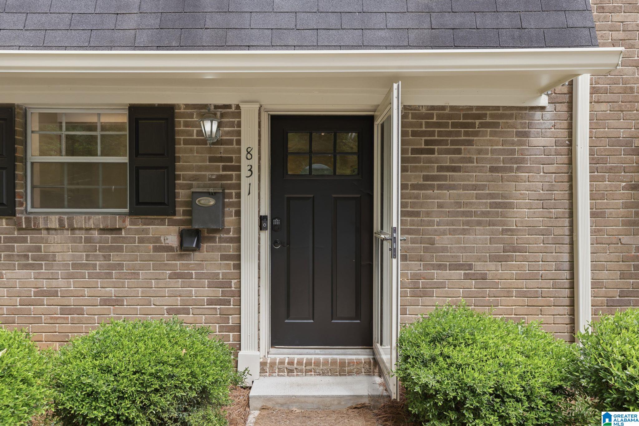 831 VESTAVIA VILLA COURT 831