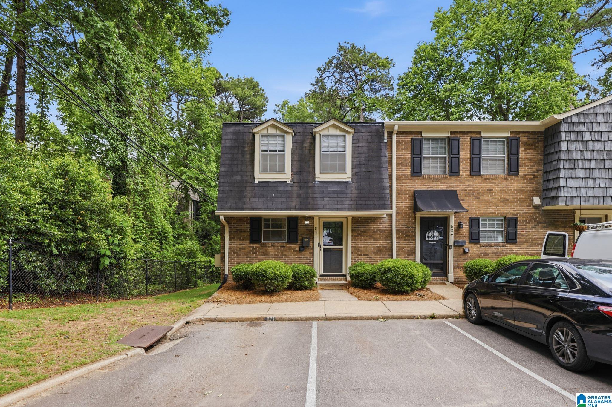 831 VESTAVIA VILLA COURT 831