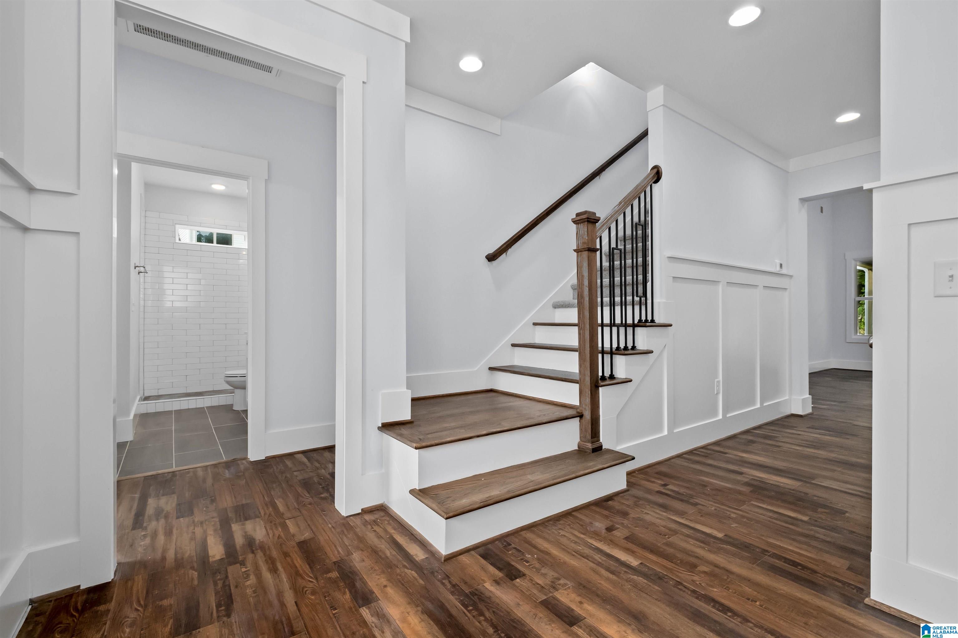 504 GREY OAKS GROVE