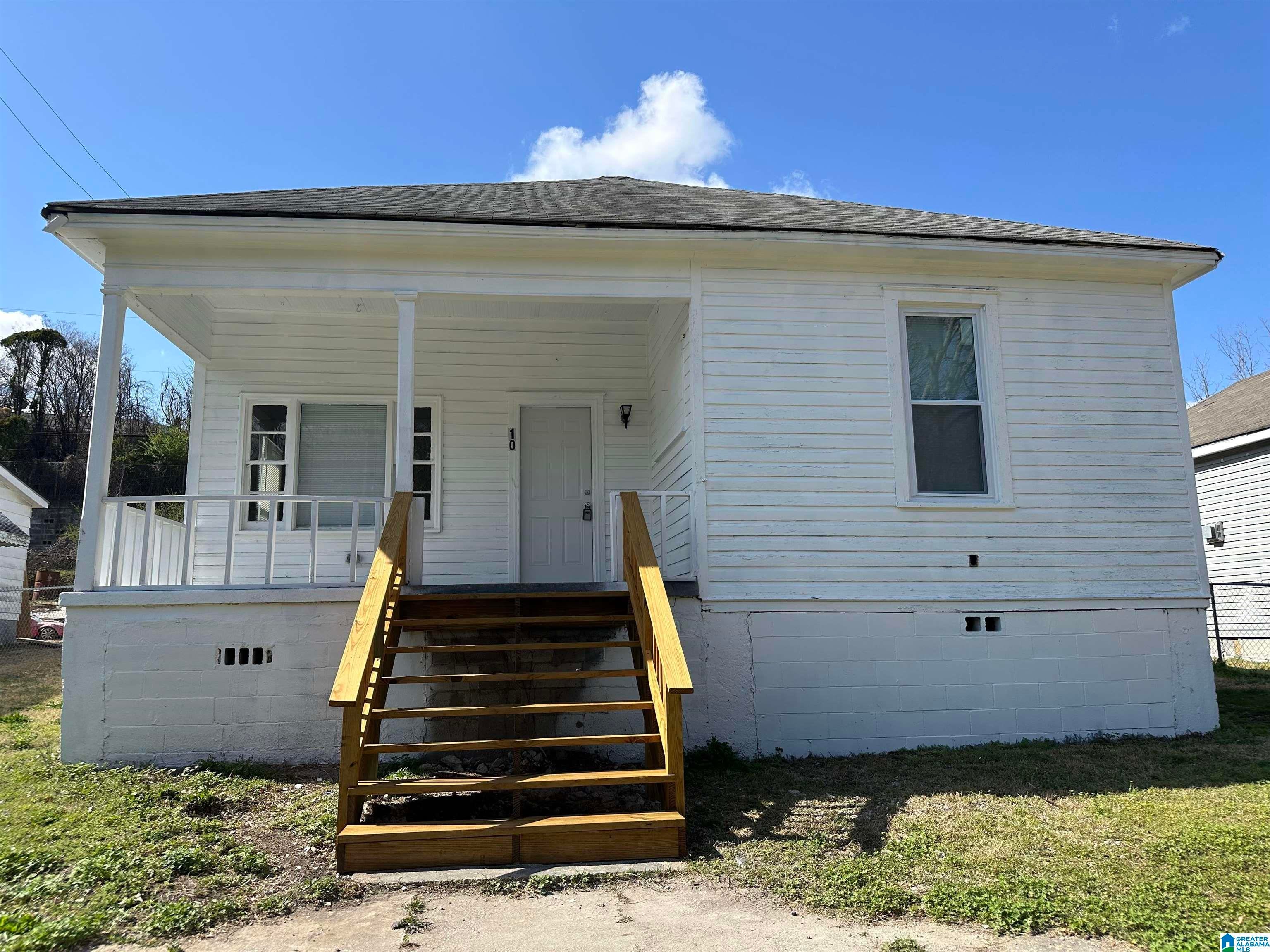 Photo 1 of 24 — 10 RAILROAD AVENUE, ANNISTON, AL 36201