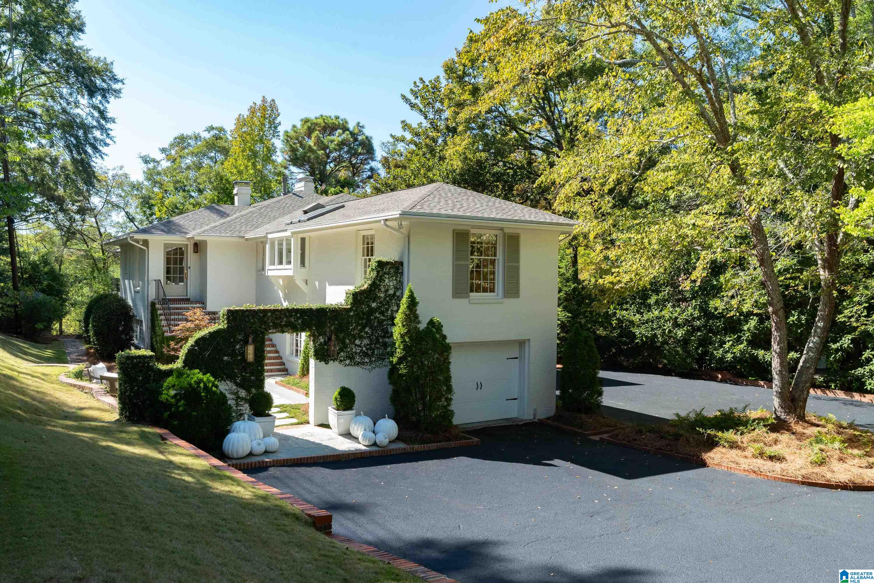 3841 FOREST GLEN DRIVE