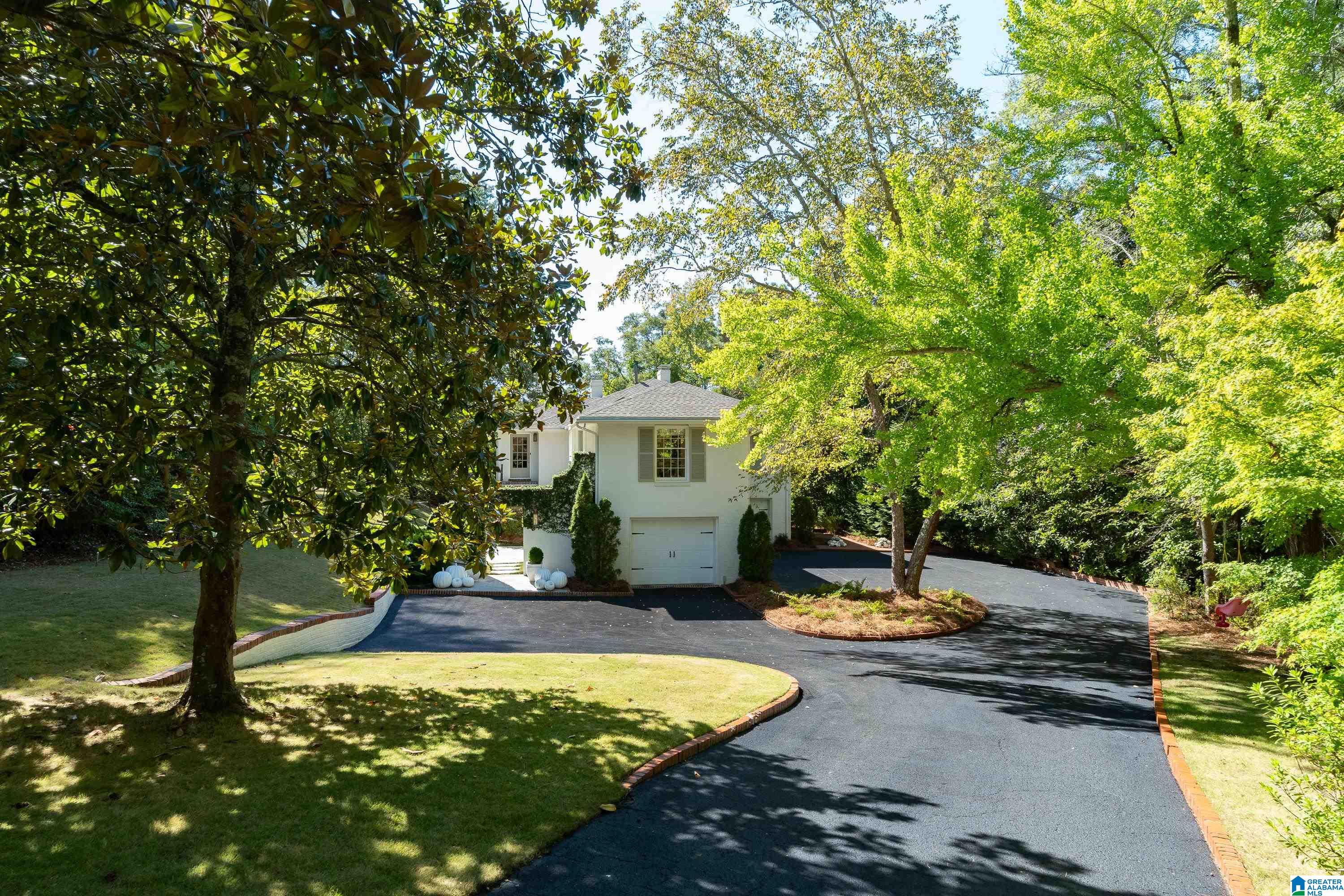 3841 FOREST GLEN DRIVE