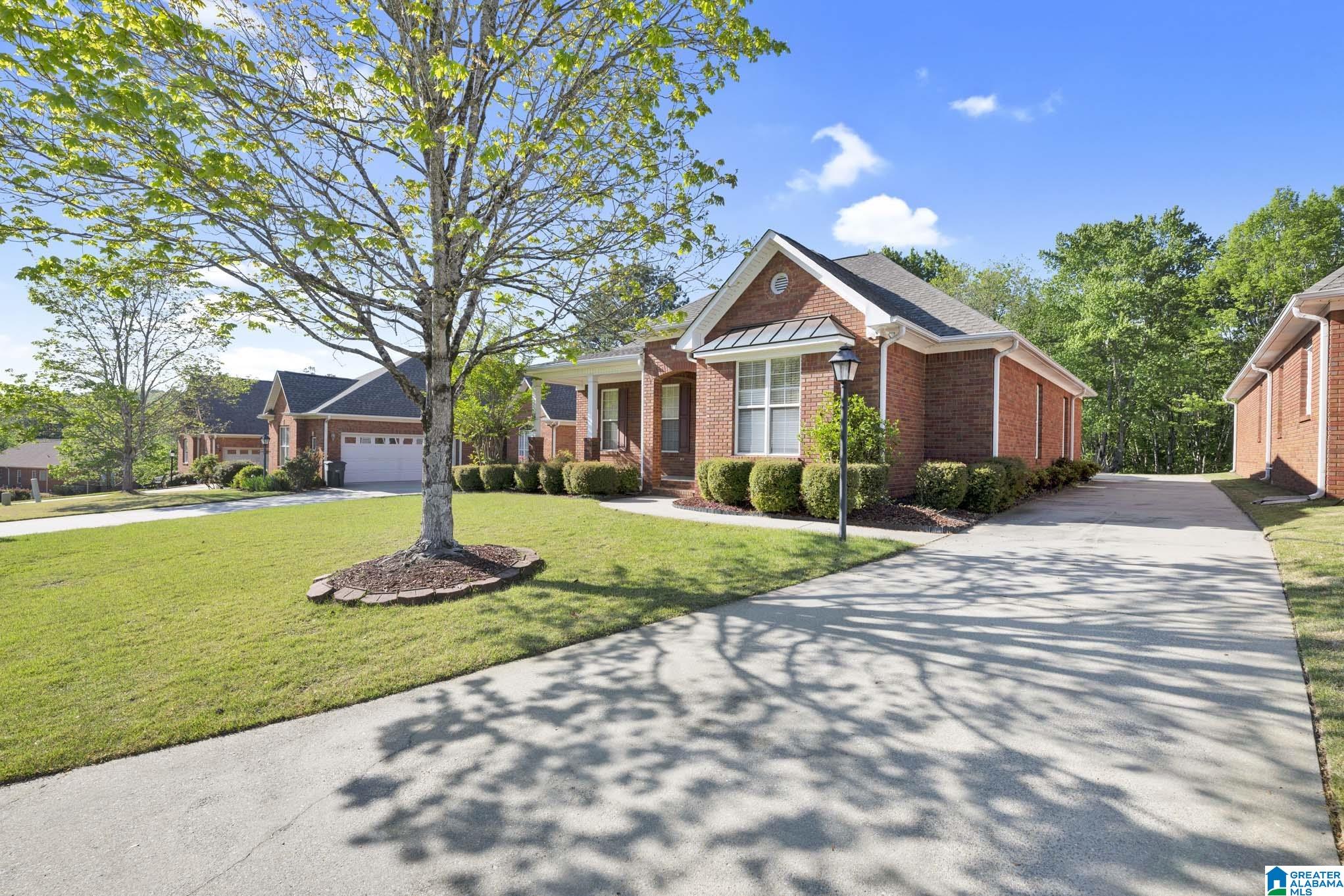 528 MAGNOLIA CREST CIRCLE