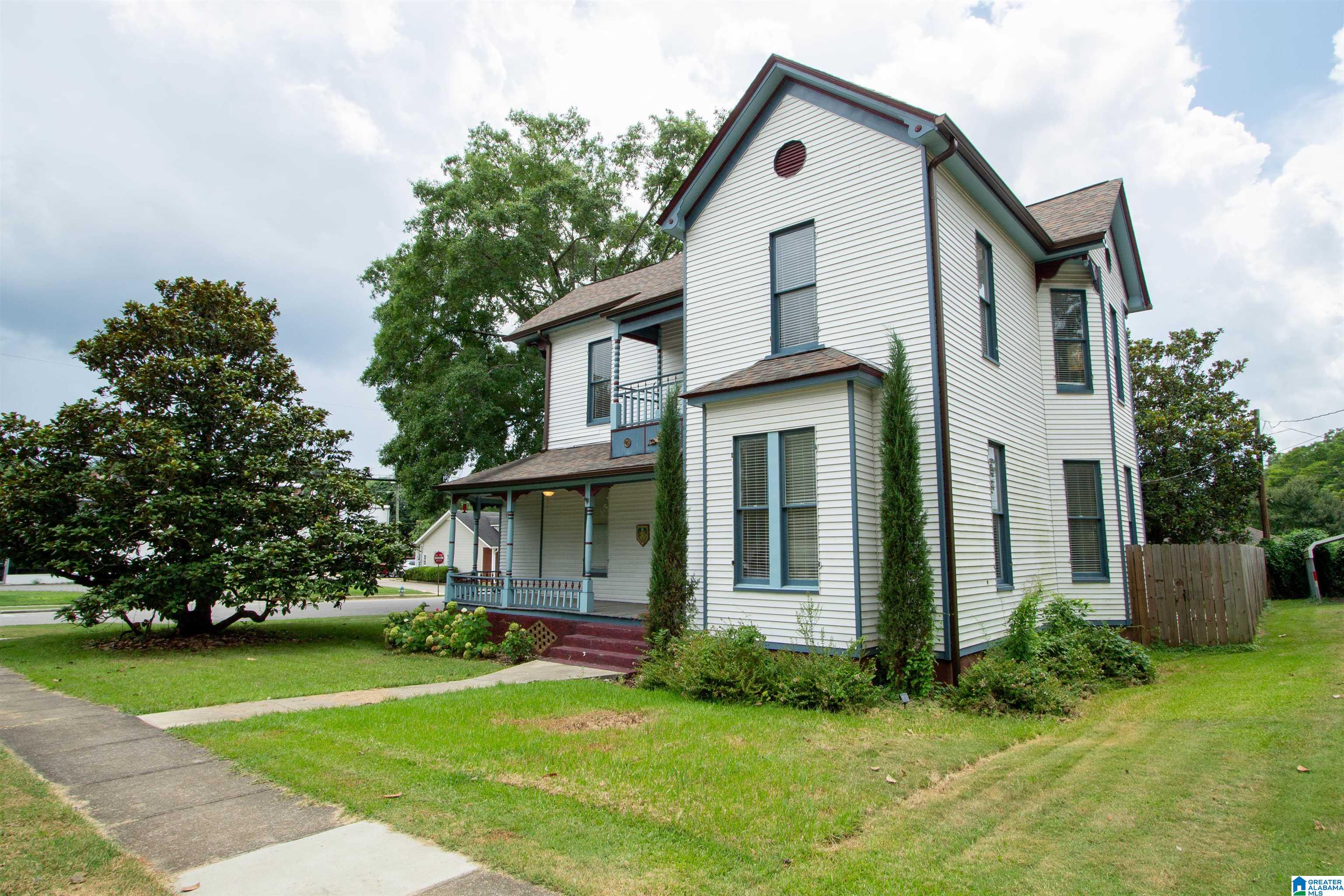 821 MIDDLE STREET - Photo 2