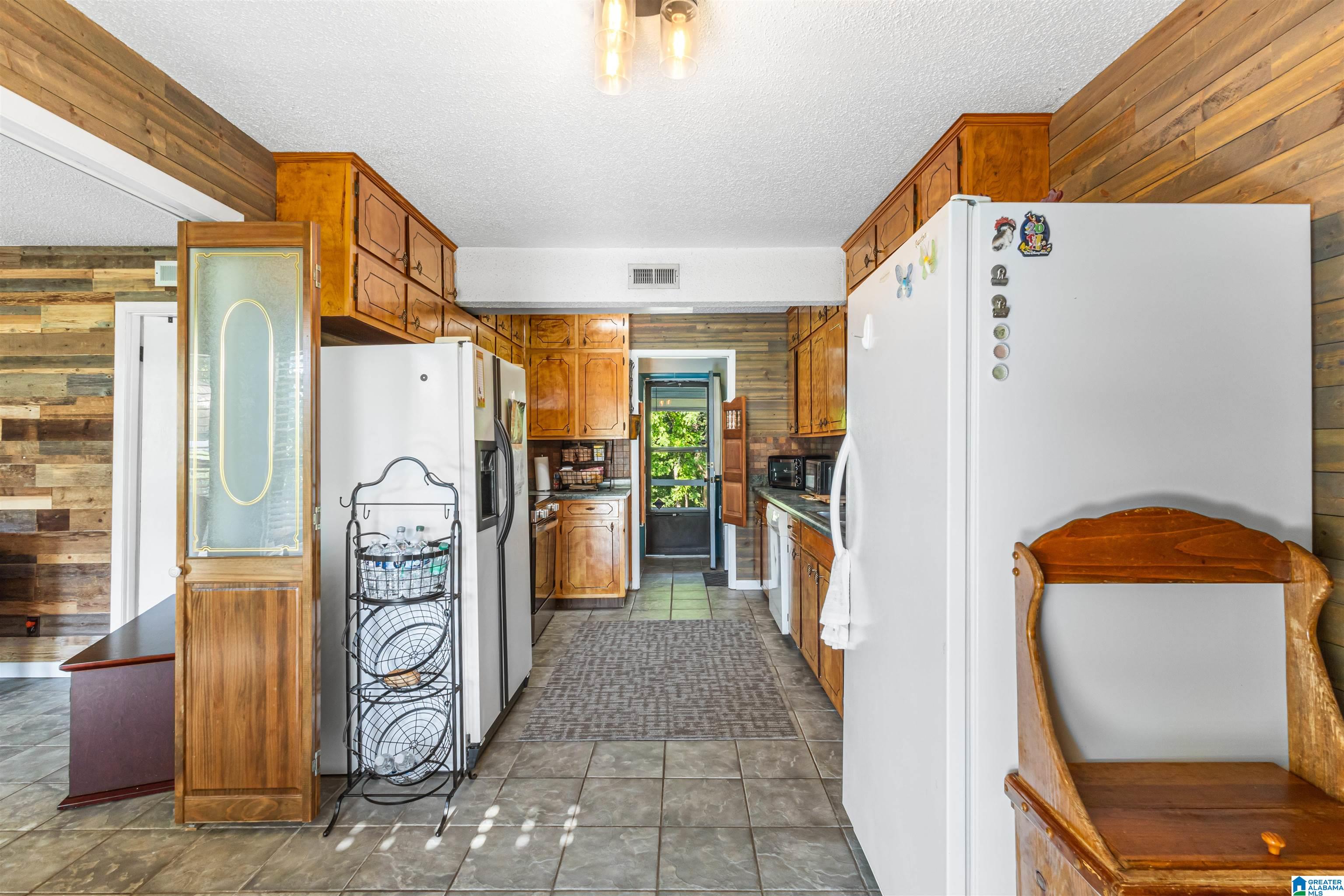 421 COUNTY ROAD 1742