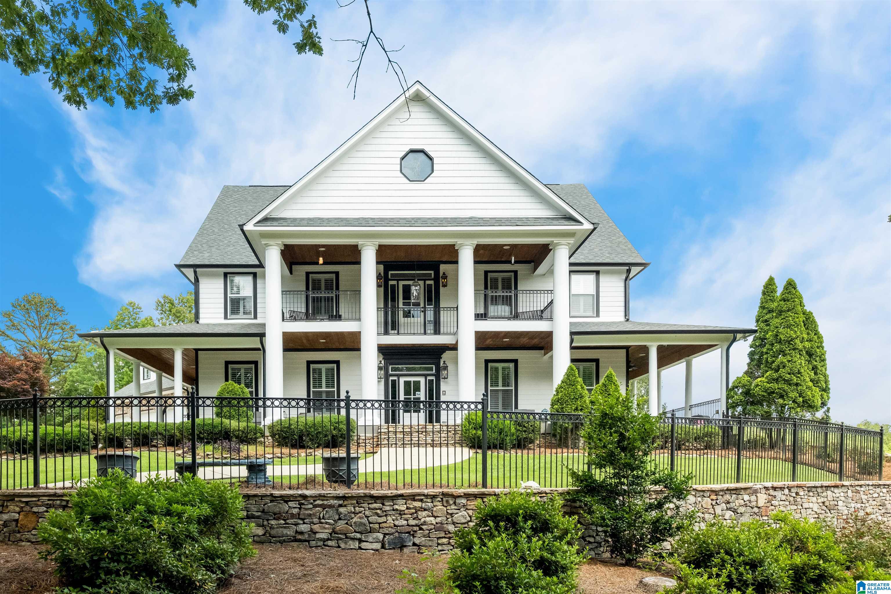 280 MEADOW LAKE CIRCLE