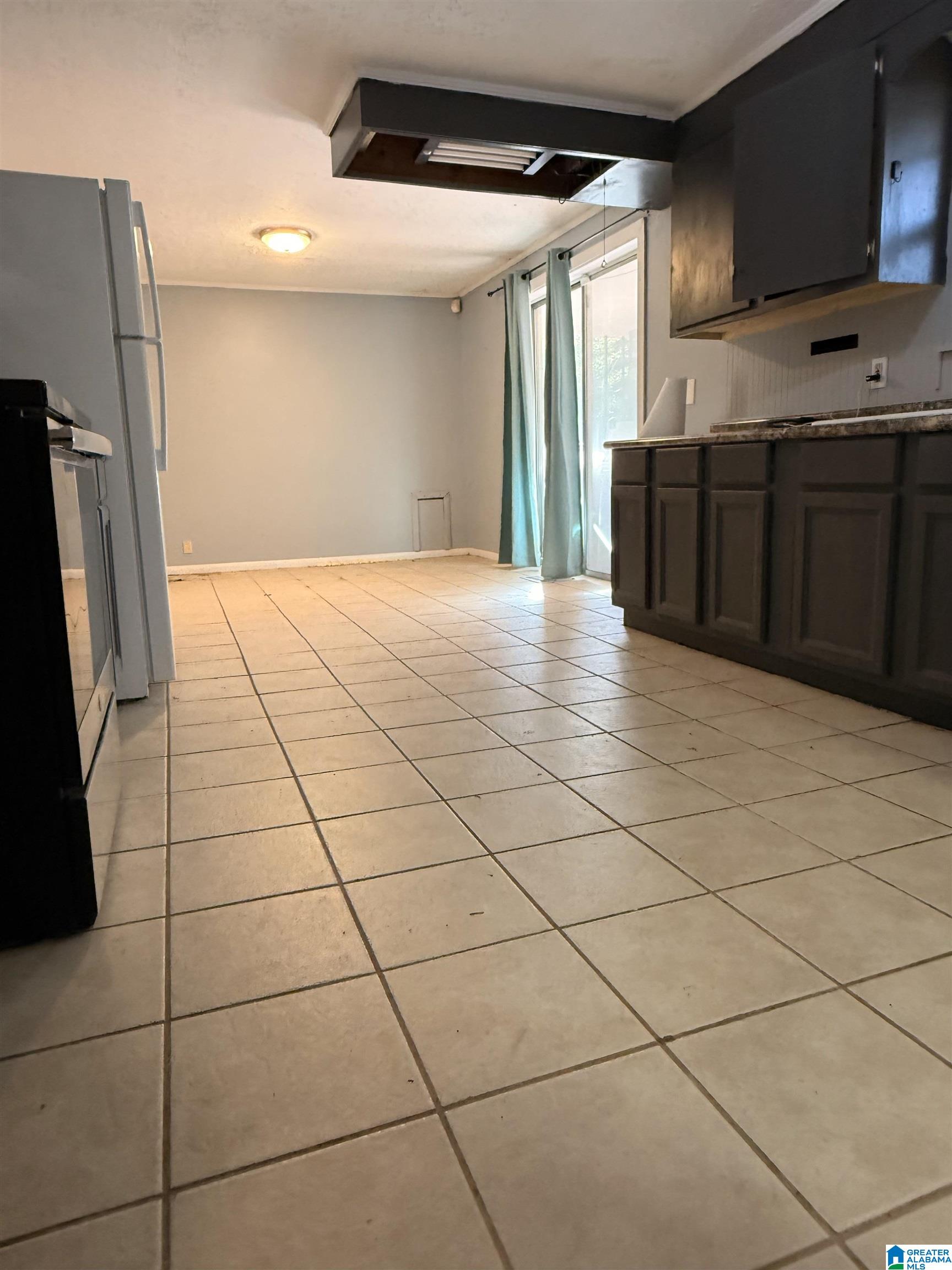 1877 OLD SYLACAUGA HIGHWAY